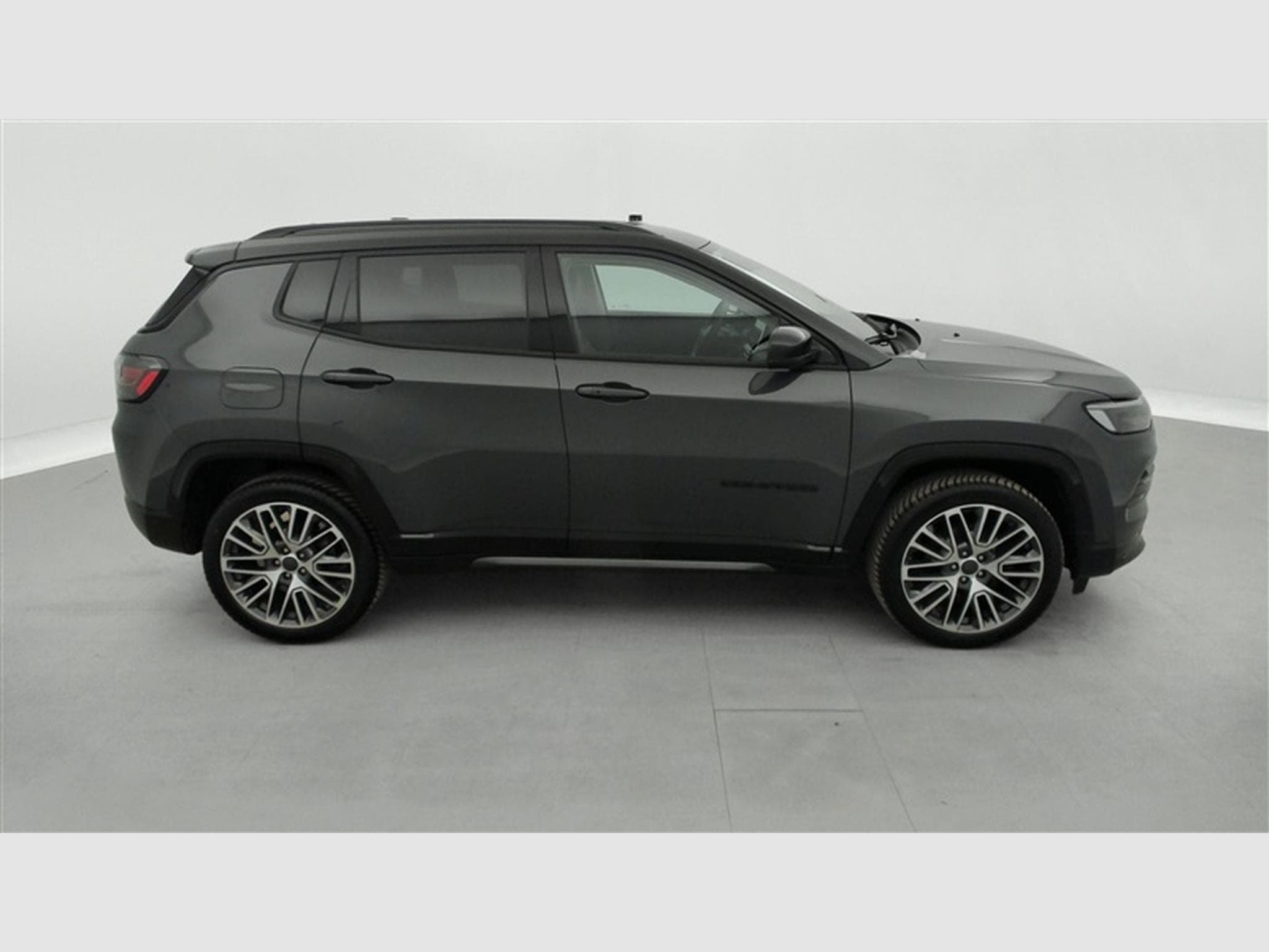 Jeep Compass 1.5 Turbo T4 e-Hybrid BVR7 Summit CUIR / NAVI / FULL LED (2024) - Foto 24