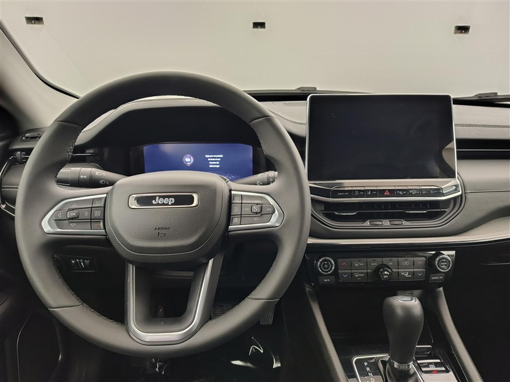 Jeep Compass 1.5 Turbo T4 e-Hybrid BVR7 Summit CUIR / NAVI / FULL LED (2024) - Foto 9