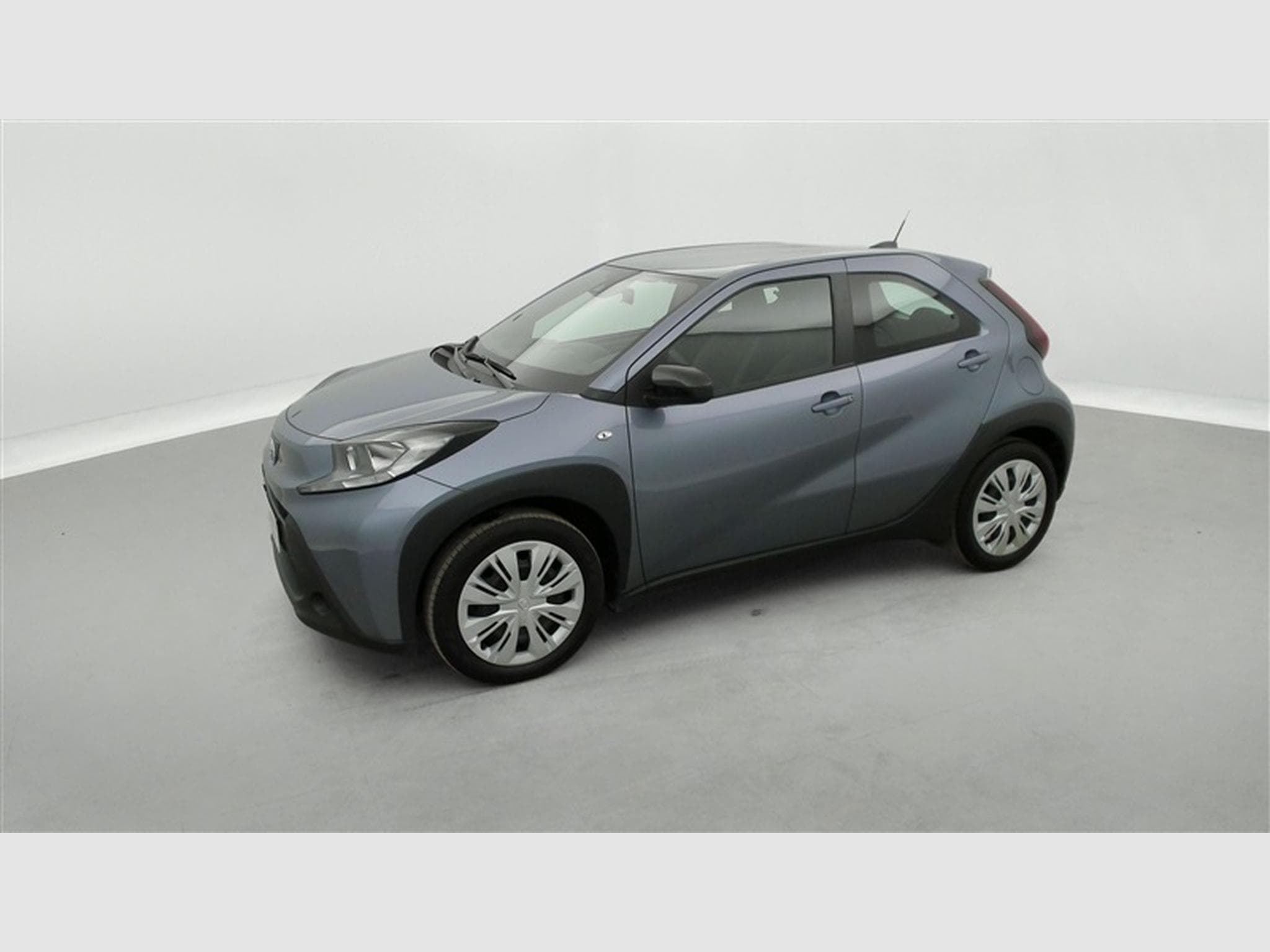 Toyota Aygo 1.0i VVT-i X Black Edition CVT (2025) - Foto 21