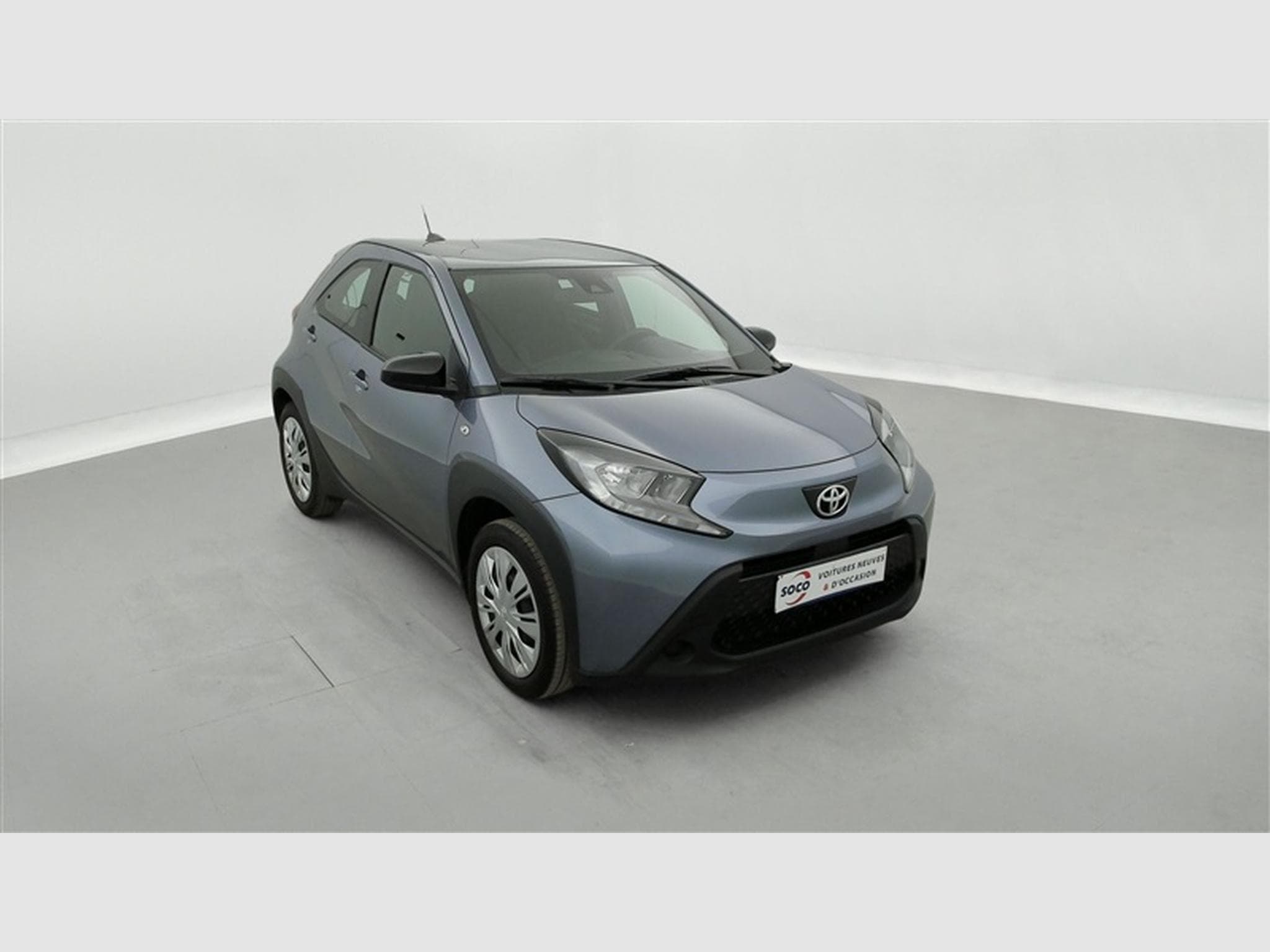 Toyota Aygo 1.0i VVT-i X Black Edition CVT (2025) - Foto 22