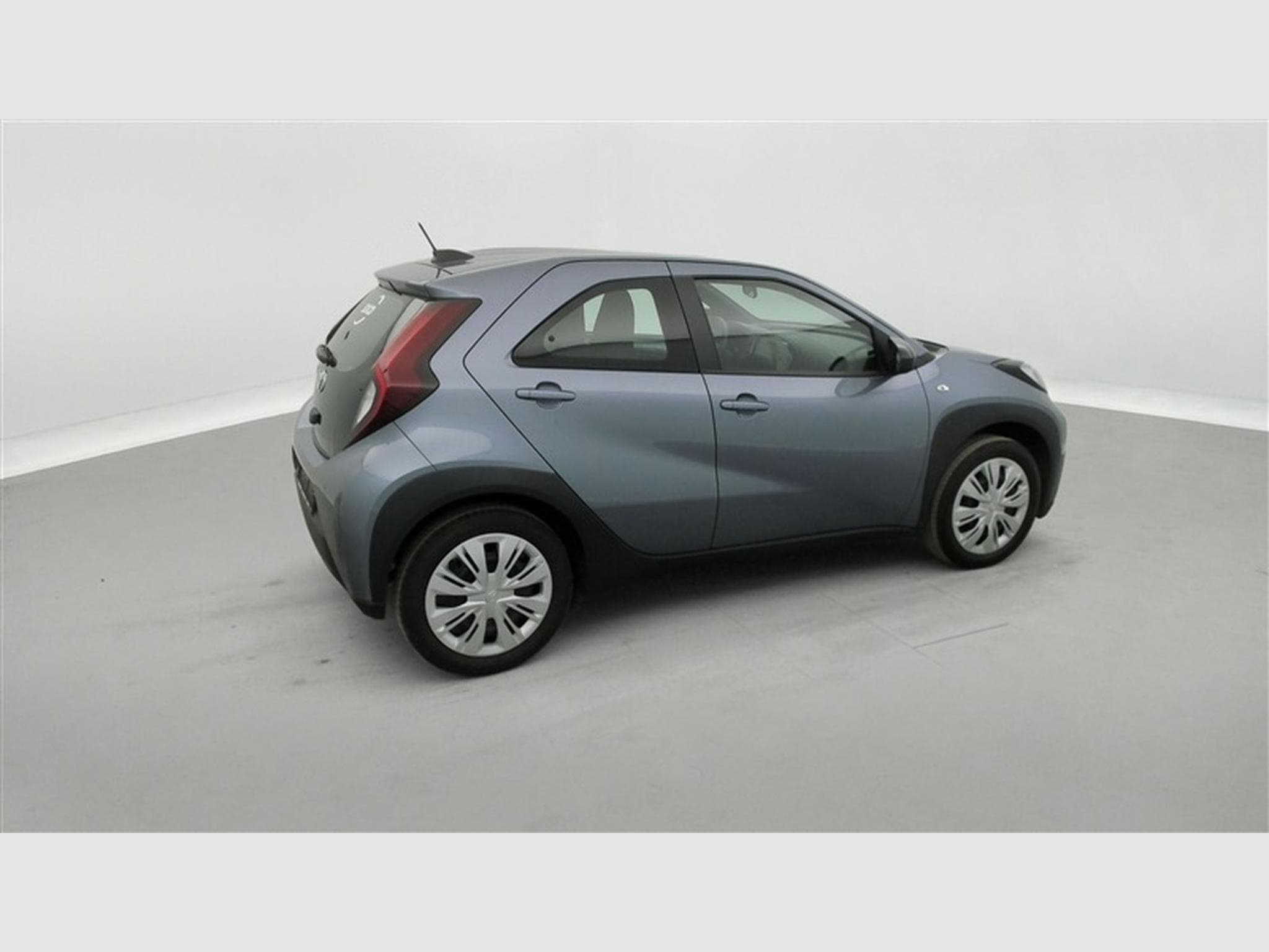 Toyota Aygo 1.0i VVT-i X Black Edition CVT (2025) - Foto 25