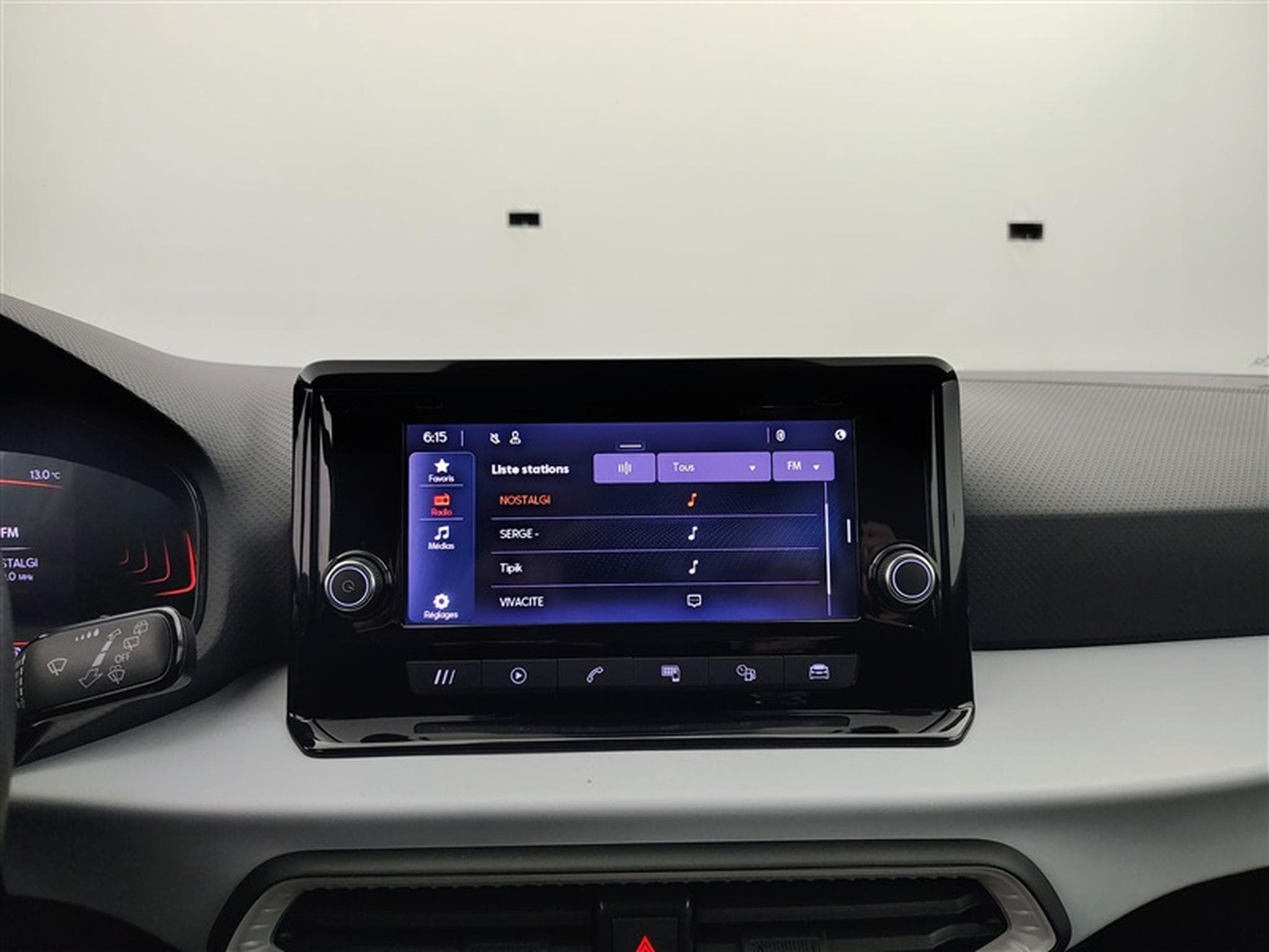 Seat Arona 1.0 TSI Move! Full Link DSG (2023) - Foto 11