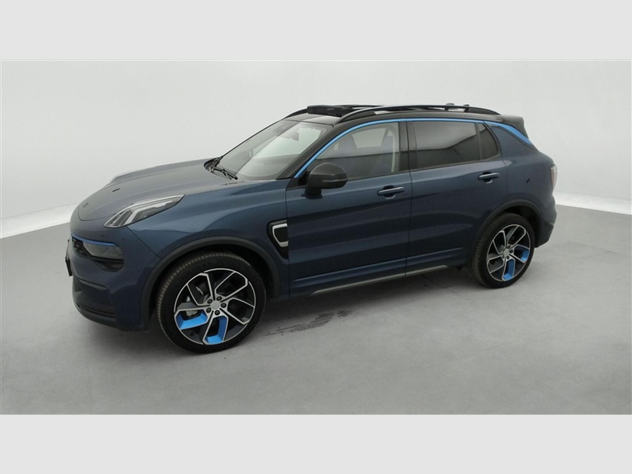 Lynk & Co 01 1.5 Turbo PHEV NAVI / FULL LED / PANO / CAMERA / ALU 20" (2023) - Foto 23