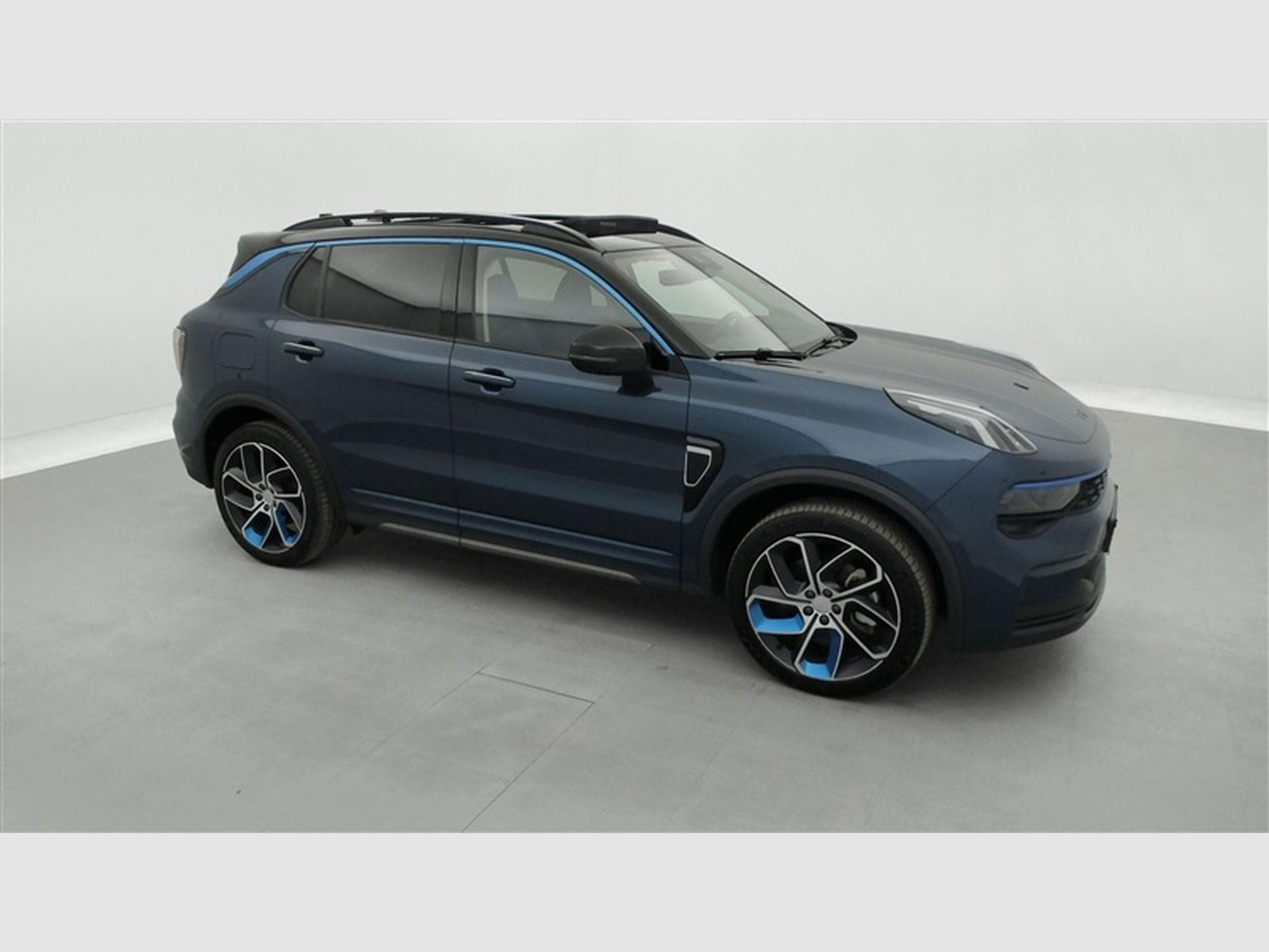 Lynk & Co 01 1.5 Turbo PHEV NAVI / FULL LED / PANO / CAMERA / ALU 20" (2023) - Foto 25