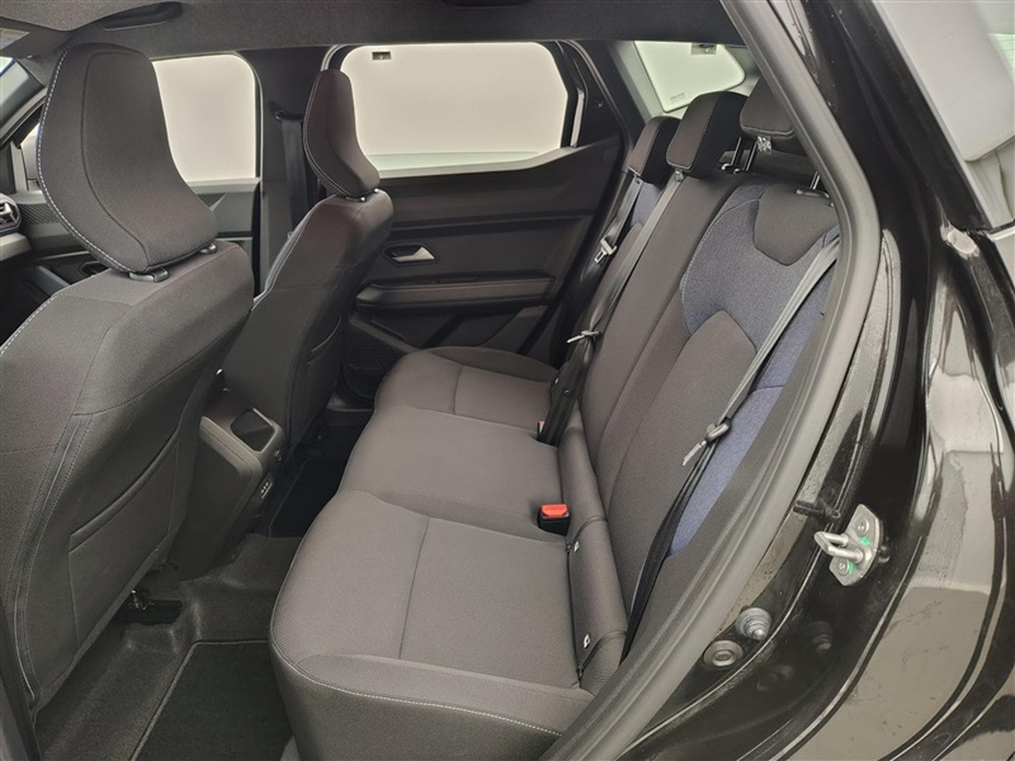 Dacia Duster 1.0 TCe Expression LPG (2025) - Foto 13