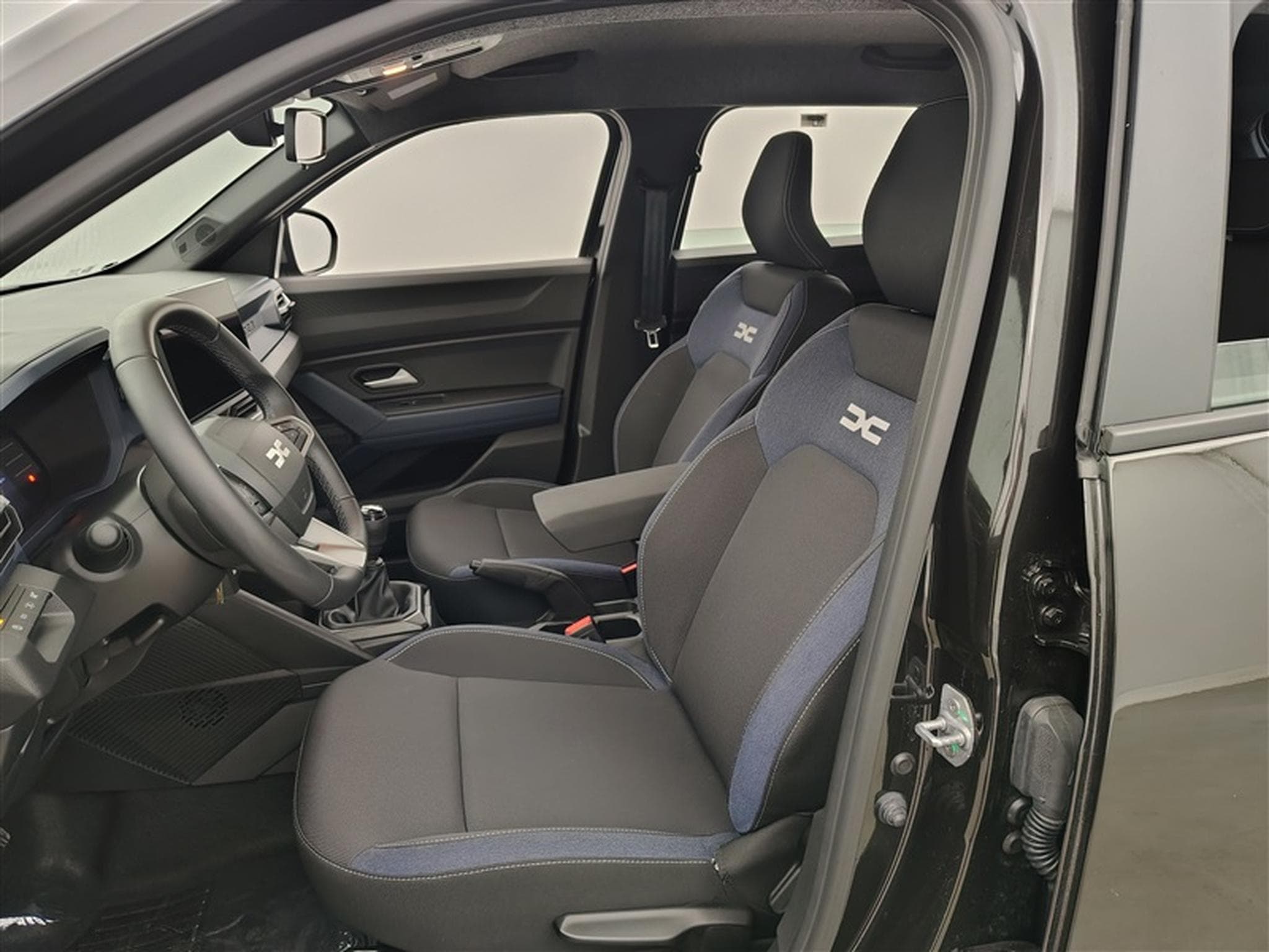 Dacia Duster 1.0 TCe Expression LPG (2025) - Foto 7