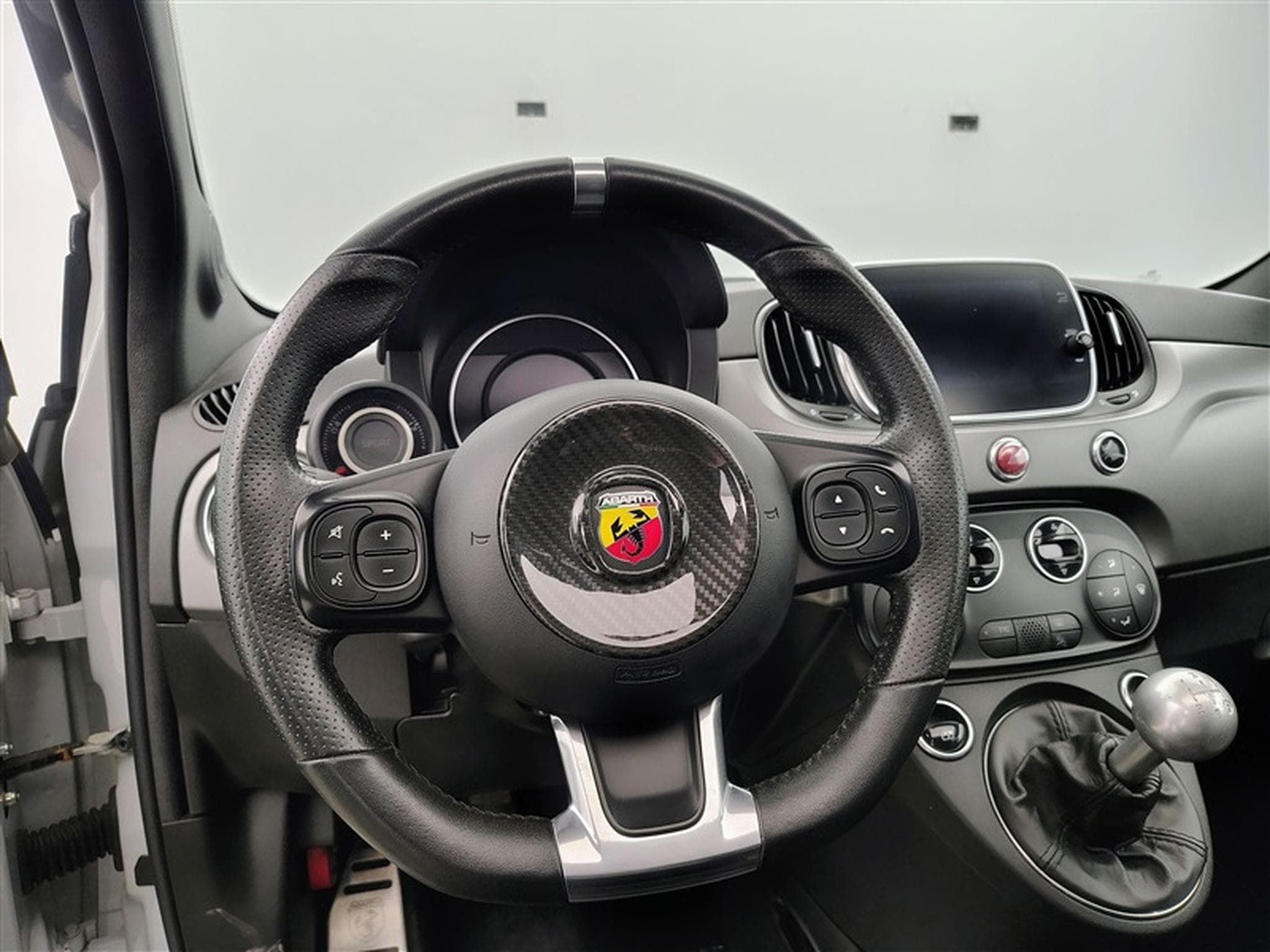 Abarth 595 595 TURISMO *NAVI/FULL LED/CUIR SPORT (2021) - Foto 9
