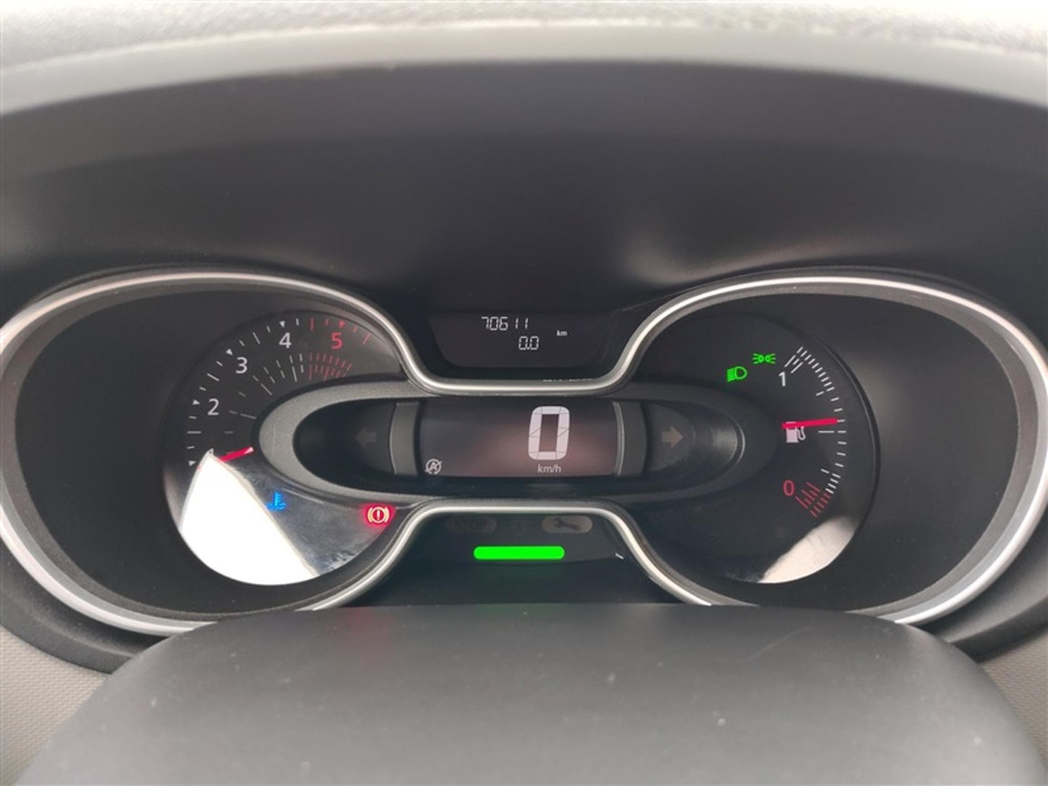Renault Trafic 1.6 dCi 125cv L1H2 CLIM / BLUETOOTH / PDC AR (2019) - Foto 10
