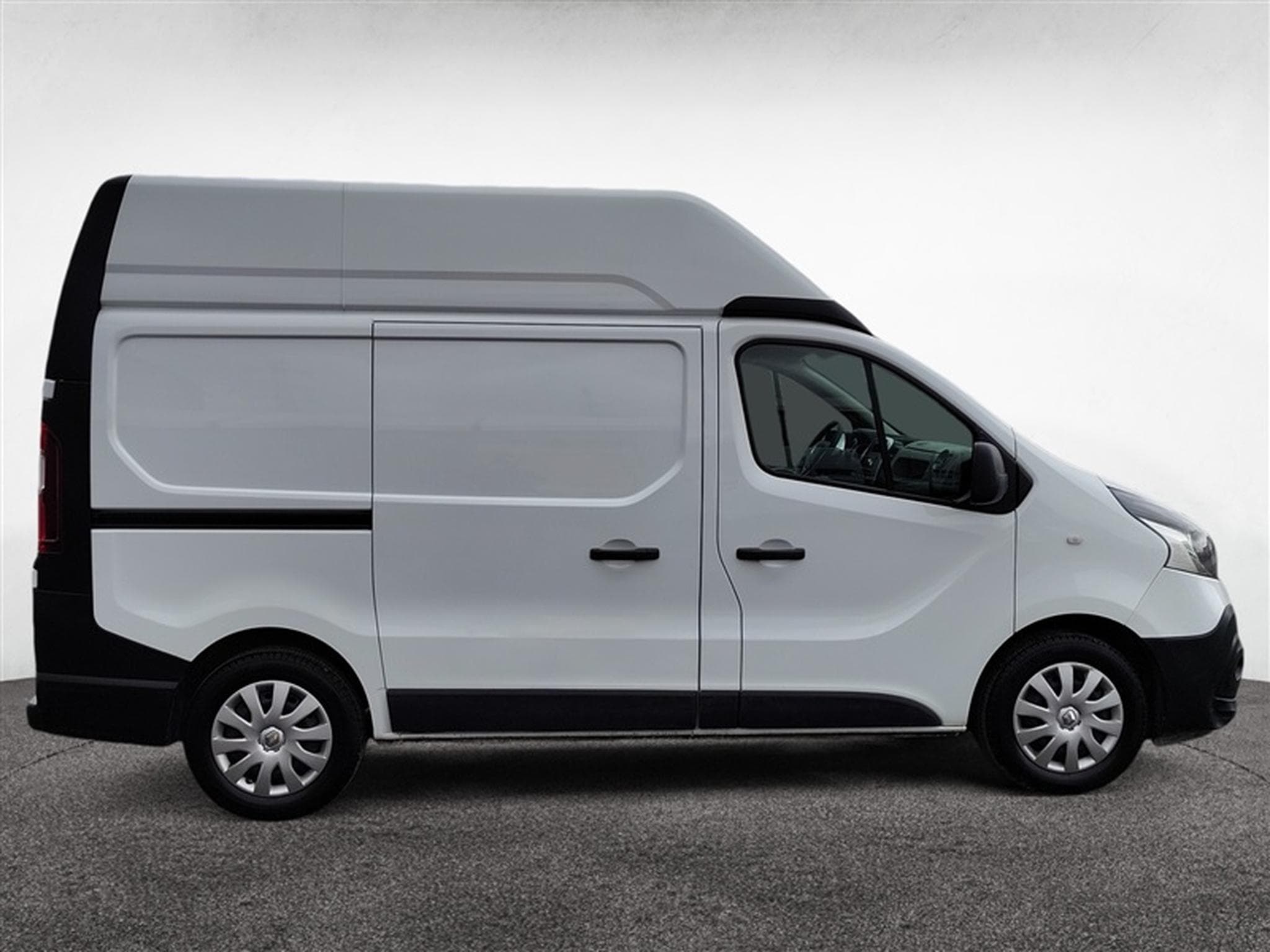 Renault Trafic 1.6 dCi 125cv L1H2 CLIM / BLUETOOTH / PDC AR (2019) - Foto 19