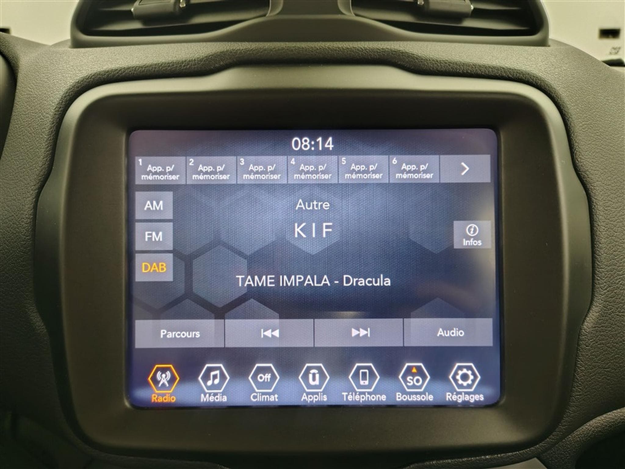 Jeep Renegade 1.5 T4 MHEV Longitude DCT (EU6.4) /PDC/Caméra/CarPlay (2023) - Foto 10