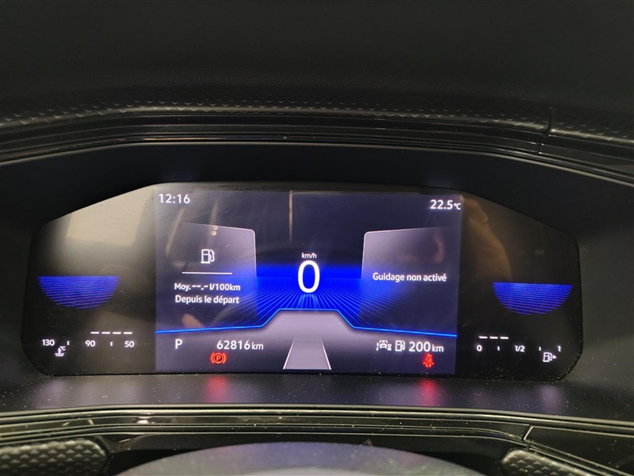 VW T-Cross 1.0 TSI 110cv DSG Life CARPLAY / CAMERA / JA (2023) - Foto 10