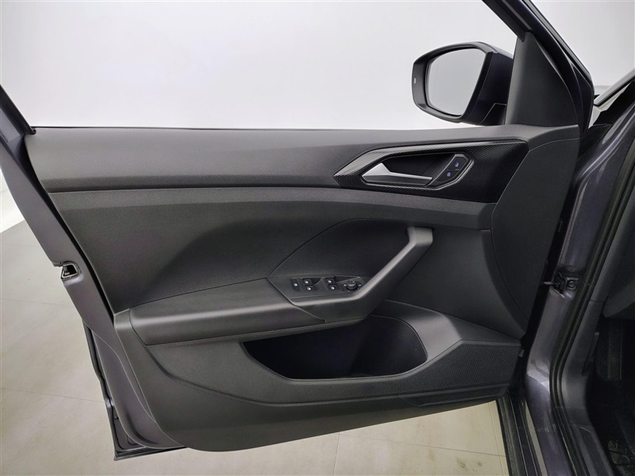 VW T-Cross 1.0 TSI 110cv DSG Life CARPLAY / CAMERA / JA (2023) - Foto 17