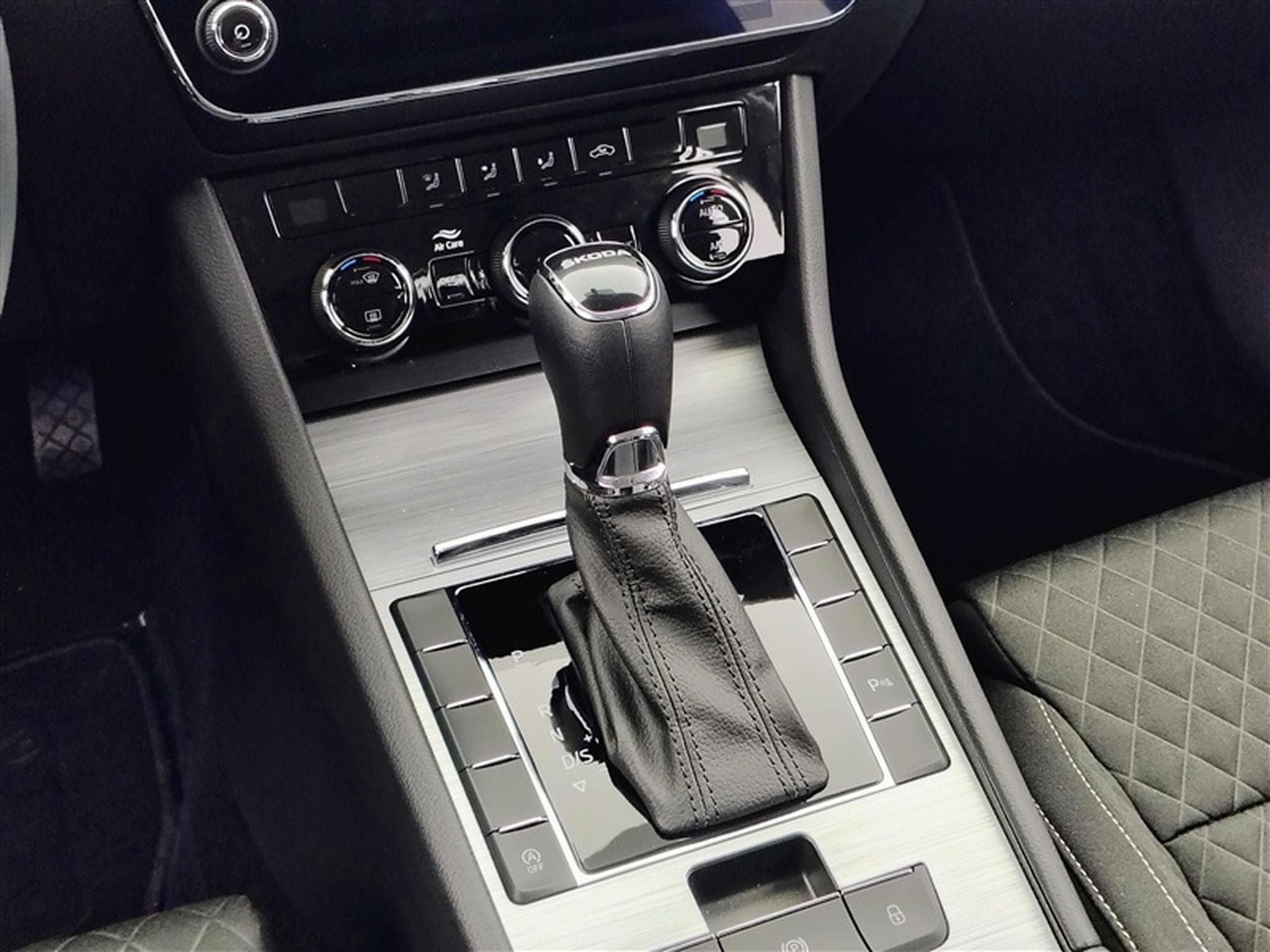 Skoda Superb 1.5 TSI ACT Style DSG (2022) - Foto 12