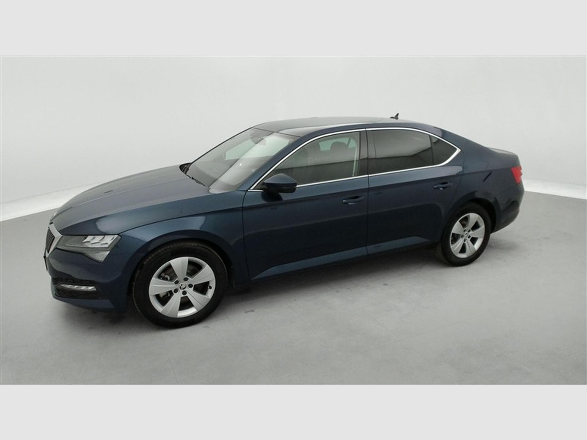 Skoda Superb 1.5 TSI ACT Style DSG (2022) - Foto 20