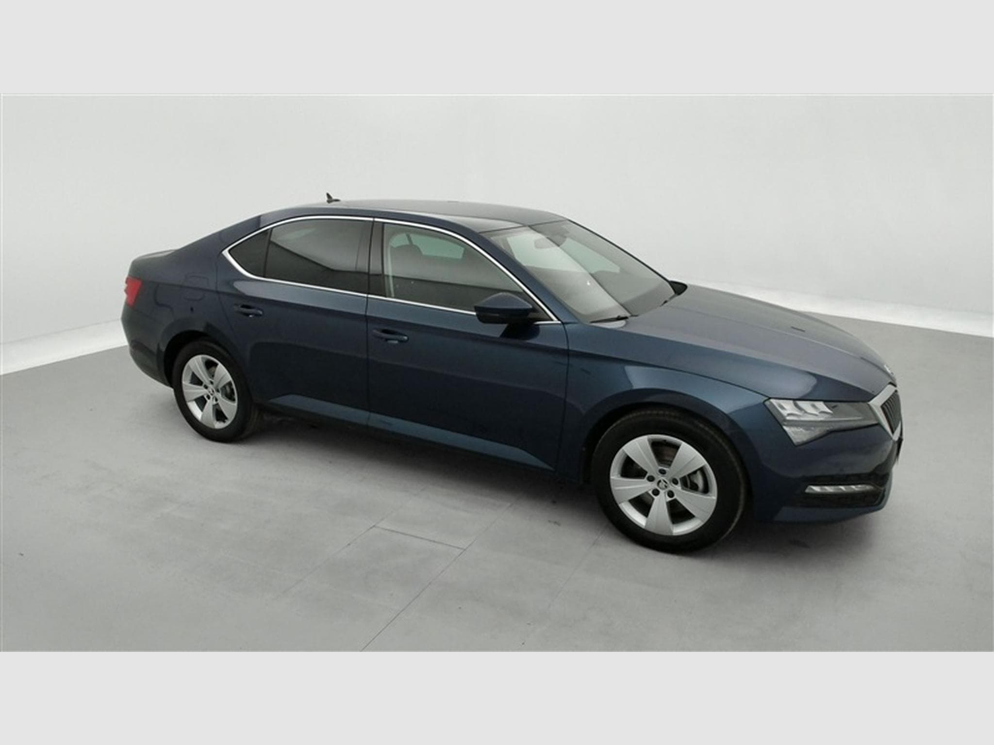 Skoda Superb 1.5 TSI ACT Style DSG (2022) - Foto 22
