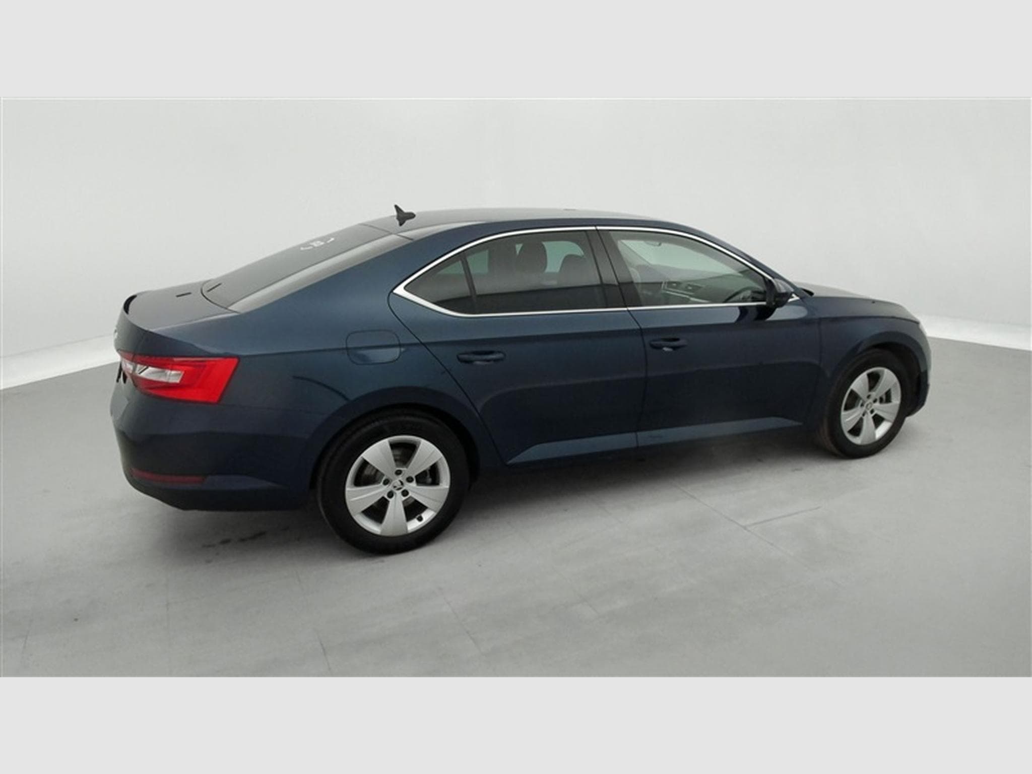 Skoda Superb 1.5 TSI ACT Style DSG (2022) - Foto 24