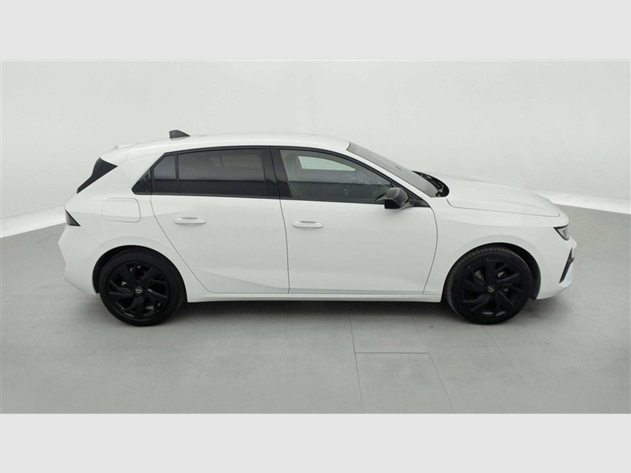 Opel Astra 1.2 Turbo 130cv GS NAVI / FULL LED / ALCANTARA / CAMERA 360 (2024) - Foto 24