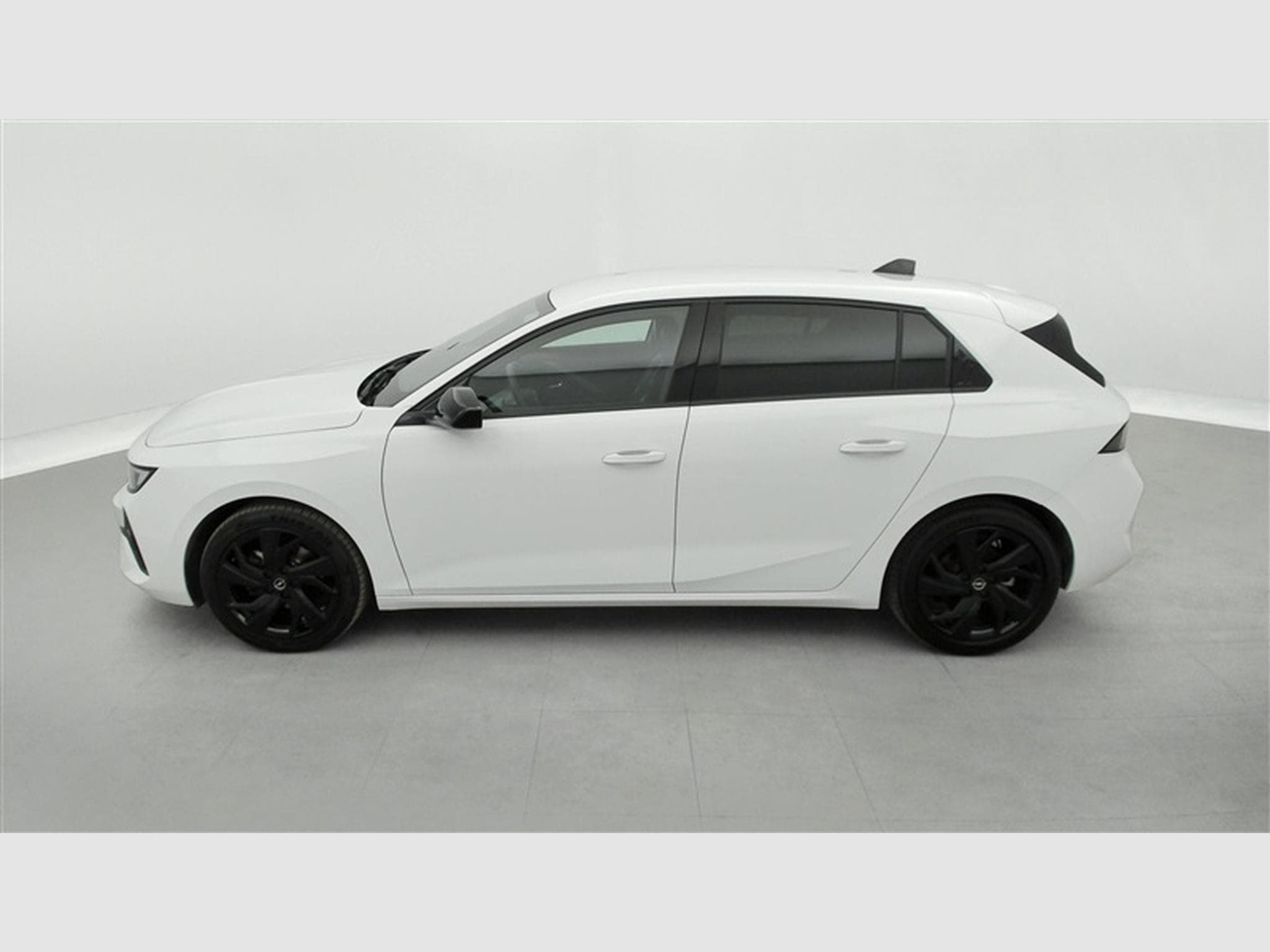 Opel Astra 1.2 Turbo 130cv GS NAVI / FULL LED / ALCANTARA / CAMERA 360 (2024) - Foto 3