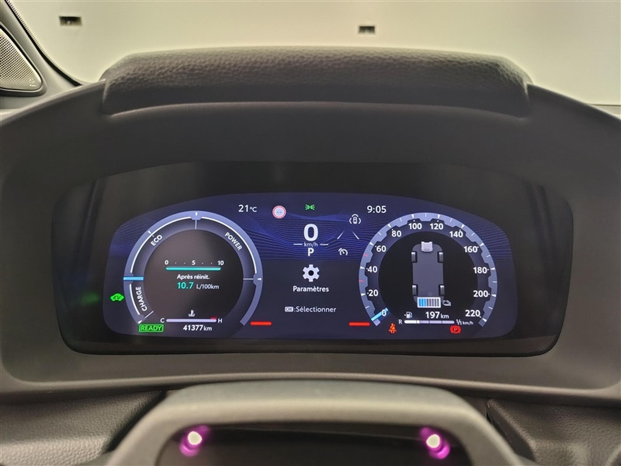 Toyota C-HR Hybrid HEV 1.8 Premium Bi-Tone E-CVT°NAV°CARPLAY°CAMERA360 (2024) - Foto 10