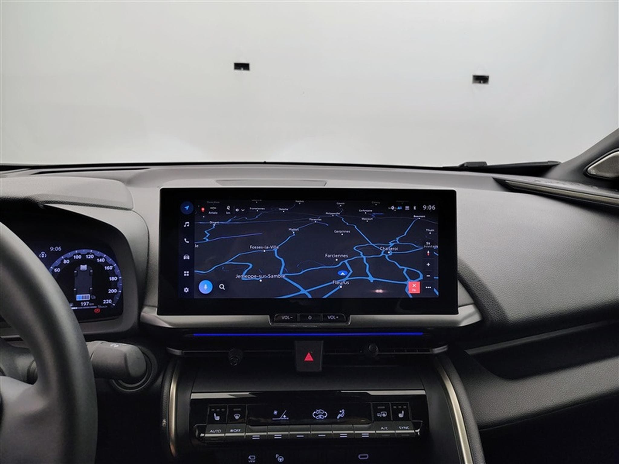 Toyota C-HR Hybrid HEV 1.8 Premium Bi-Tone E-CVT°NAV°CARPLAY°CAMERA360 (2024) - Foto 11