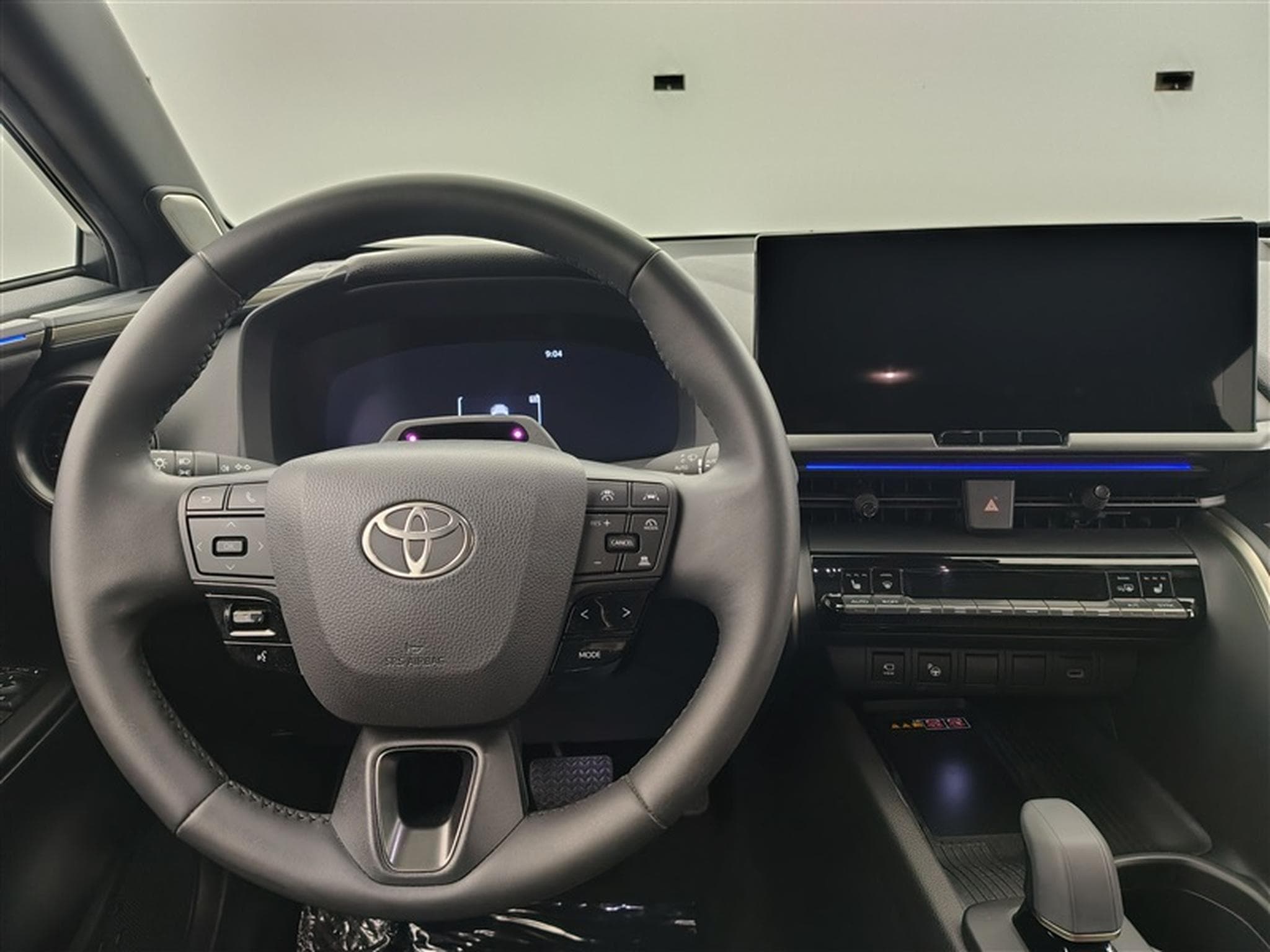 Toyota C-HR Hybrid HEV 1.8 Premium Bi-Tone E-CVT°NAV°CARPLAY°CAMERA360 (2024) - Foto 9
