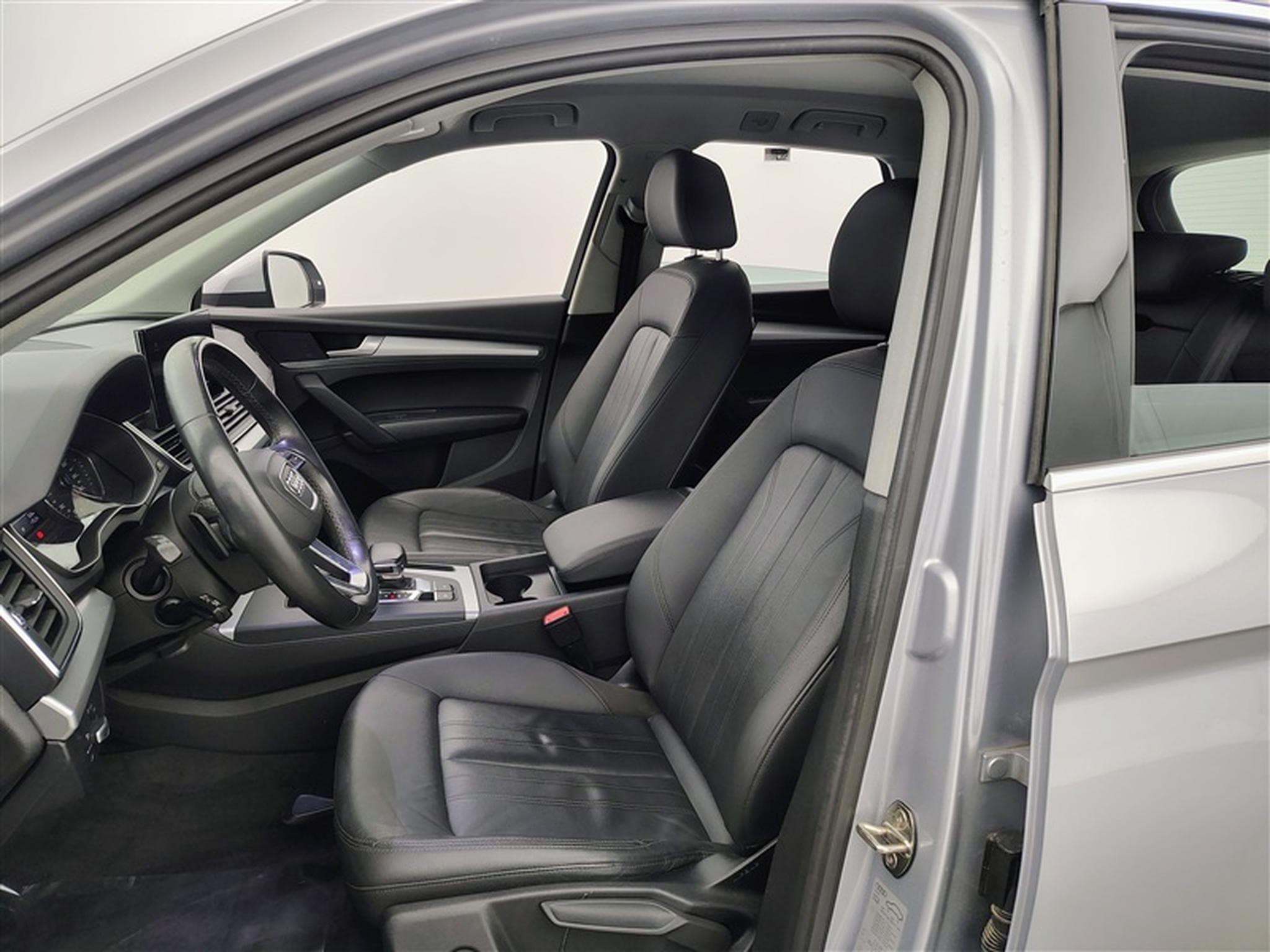 Audi Q5 35 TDi 163Cv S-Tronic Advanced CUIR / NAVI / CAMERA (2022) - Foto 6
