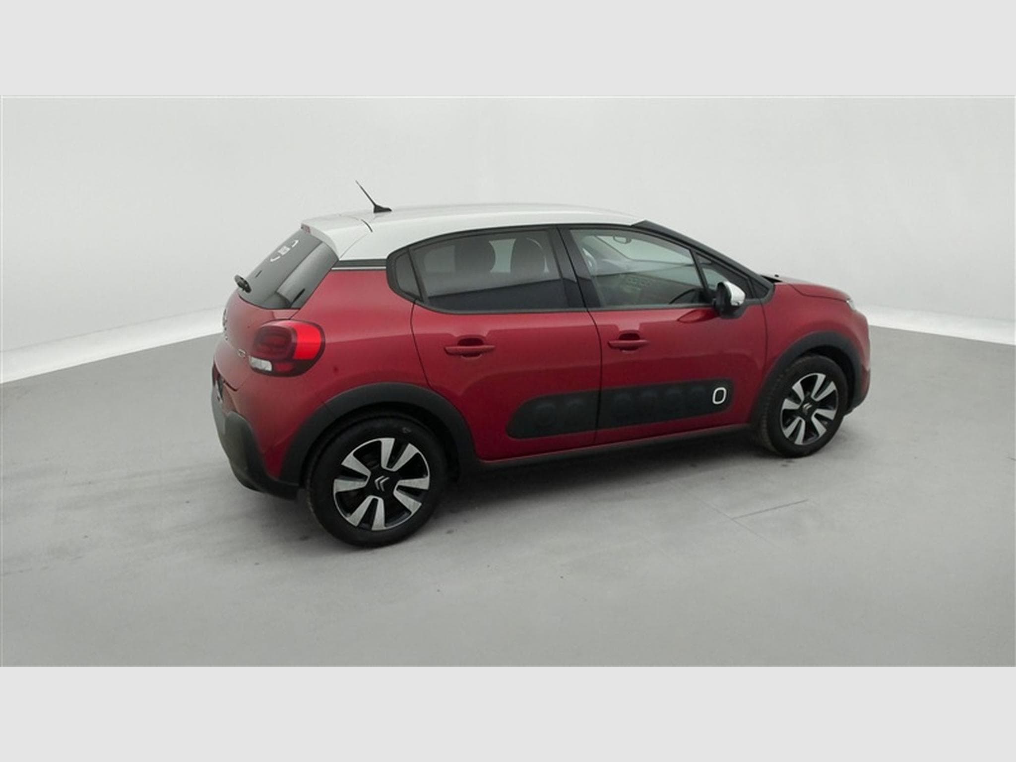 Citroen C3 1.2 PureTech Shine S&S (2020) - Foto 24