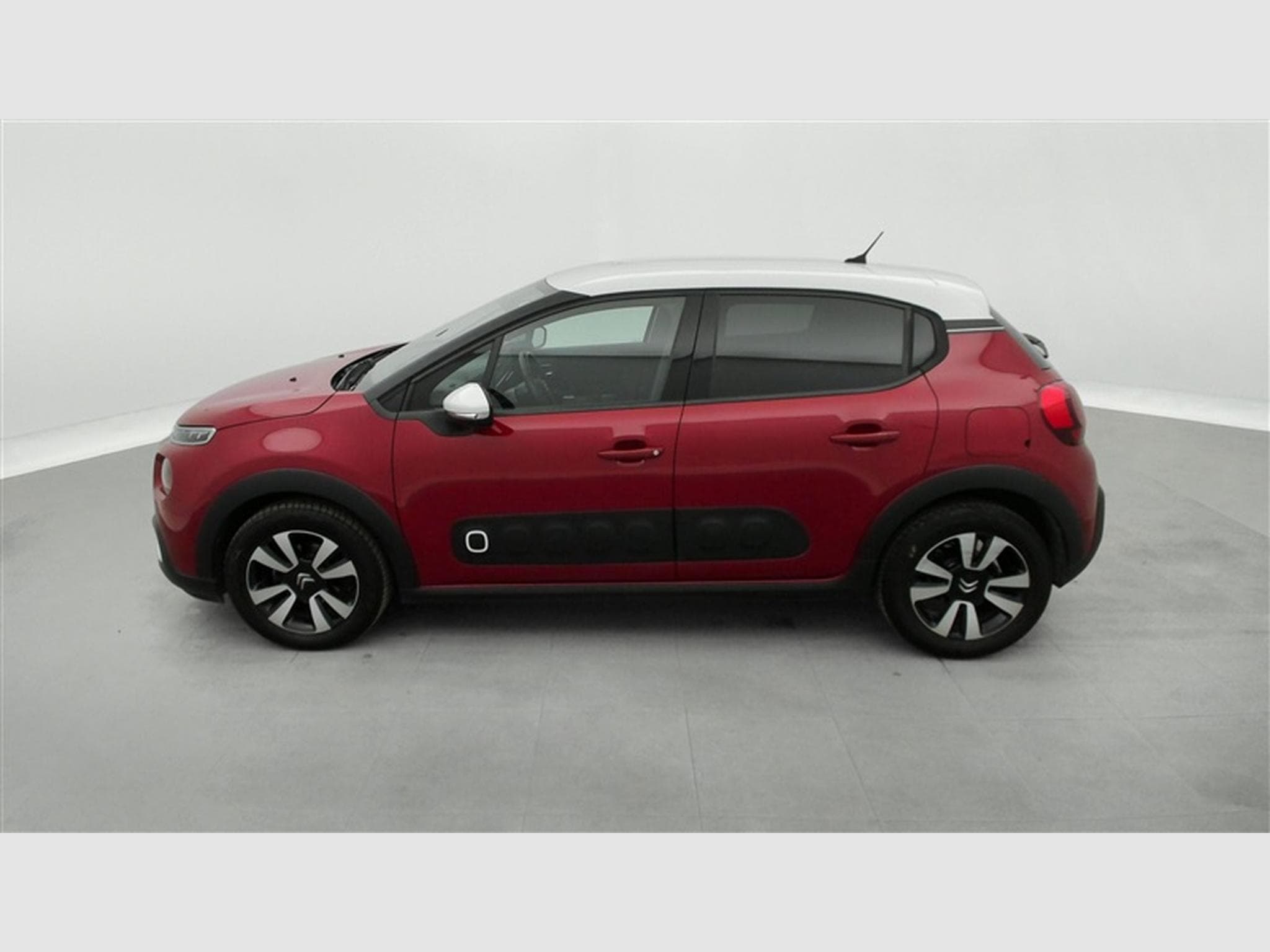 Citroen C3 1.2 PureTech Shine S&S (2020) - Foto 3
