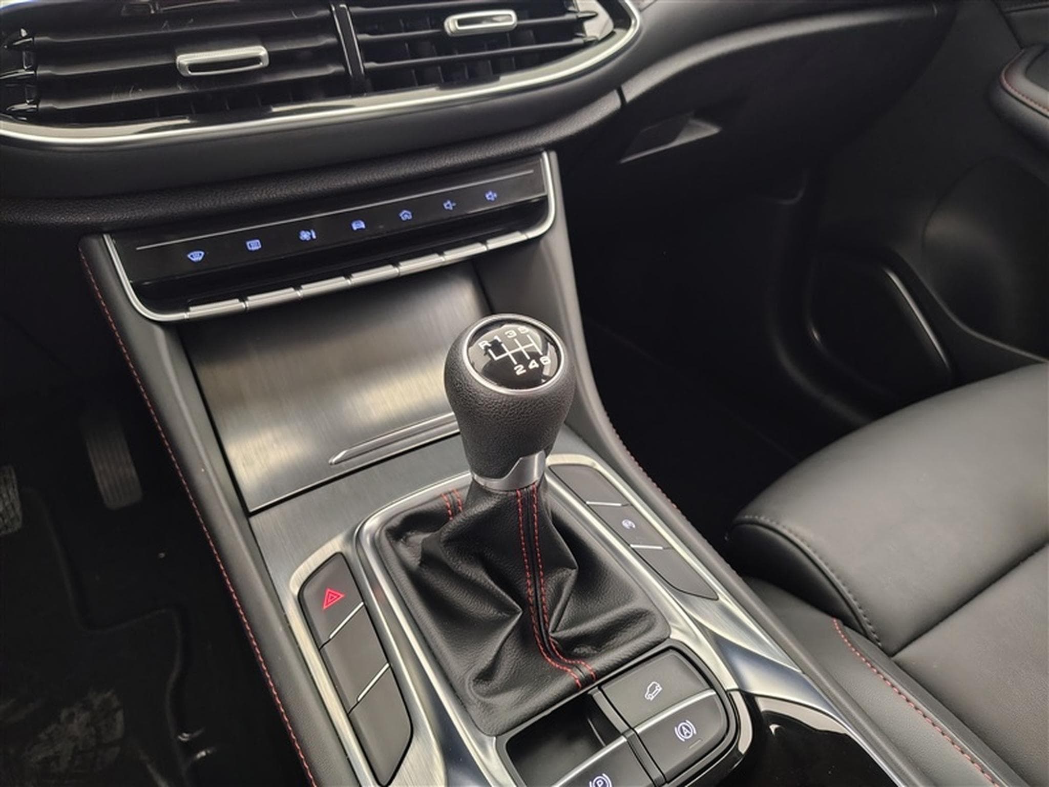 MG HS Facelift 1.5 T-GDi 160cv Comfort NAVI / FULL LED / CUIR (2024) - Photo 12