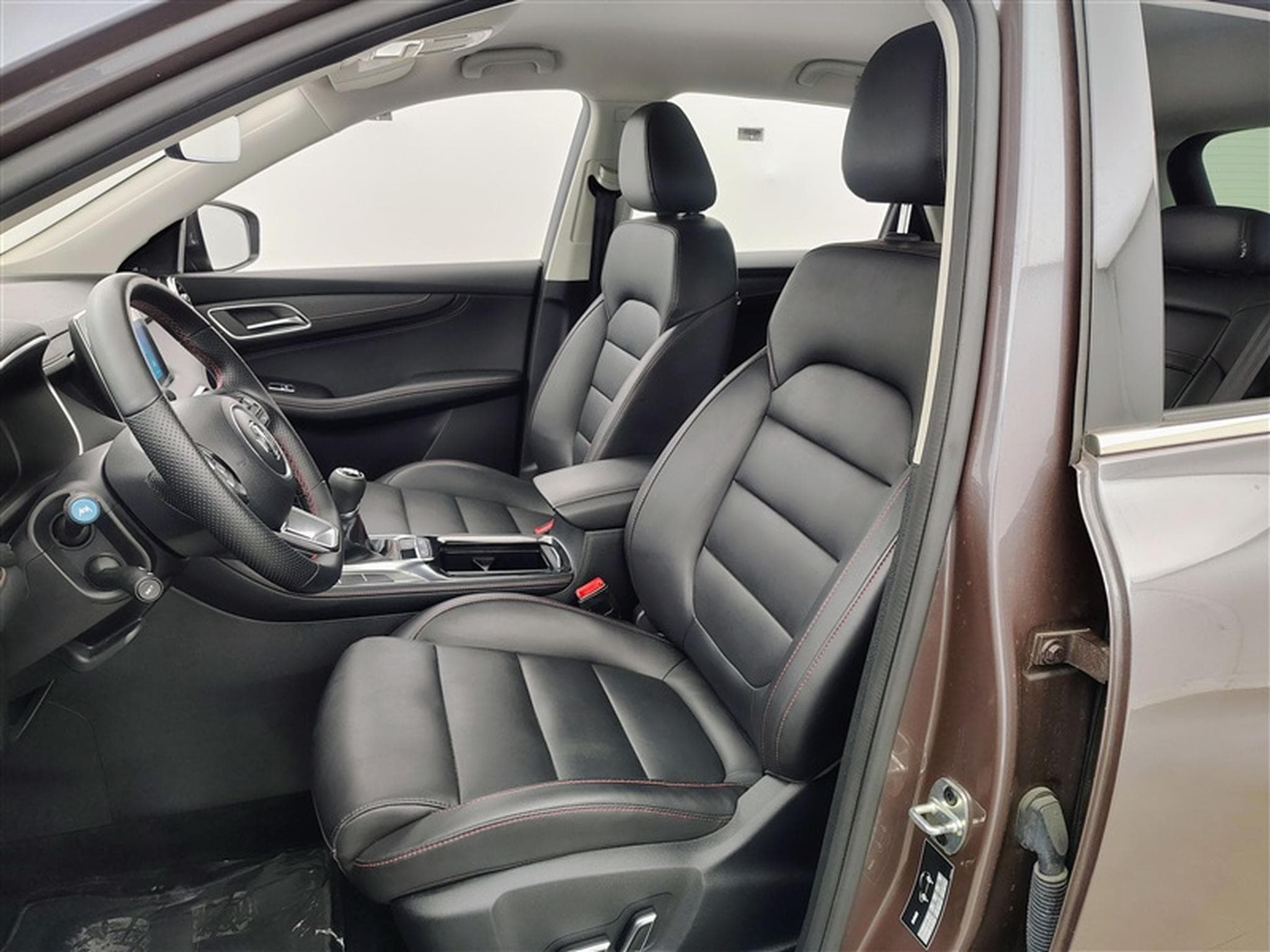 MG HS Facelift 1.5 T-GDi 160cv Comfort NAVI / FULL LED / CUIR (2024) - Photo 7