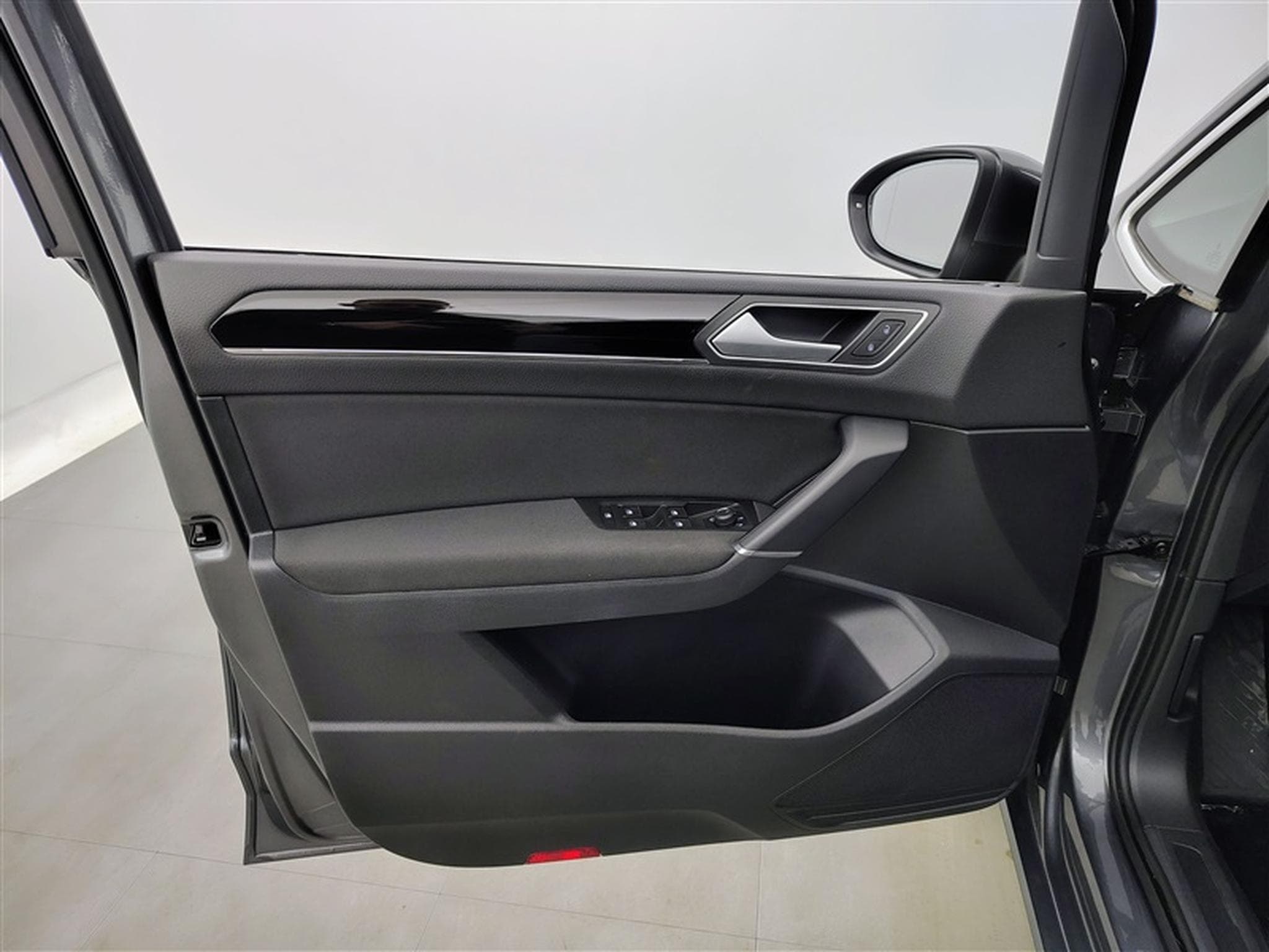 VW Touran 1.5 TSI Highline DSG/ALCANTARA/NAVI/TO PANO/FULL LED (2020) - Foto 16