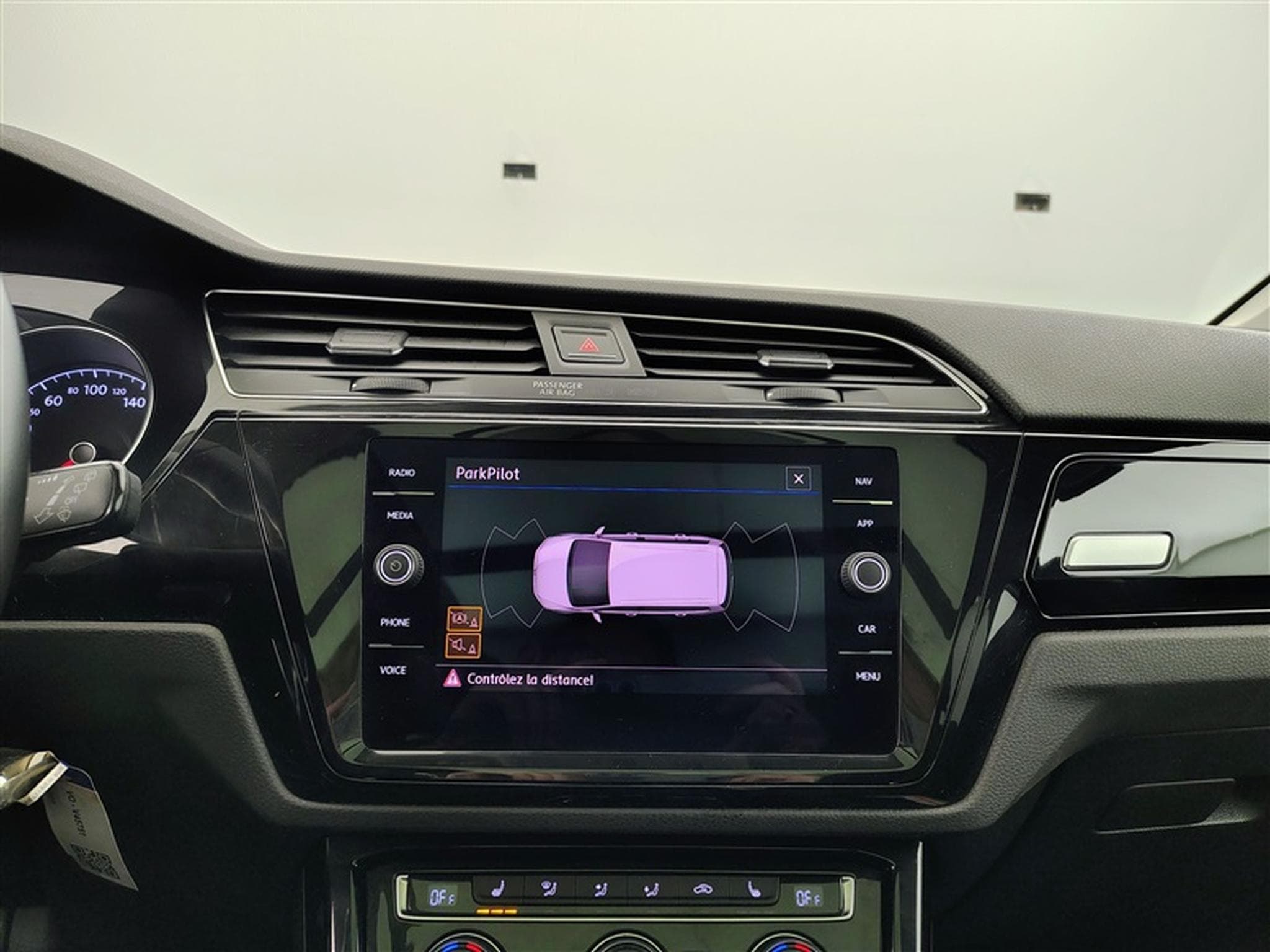 VW Touran 1.5 TSI Highline DSG/ALCANTARA/NAVI/TO PANO/FULL LED (2020) - Foto 17