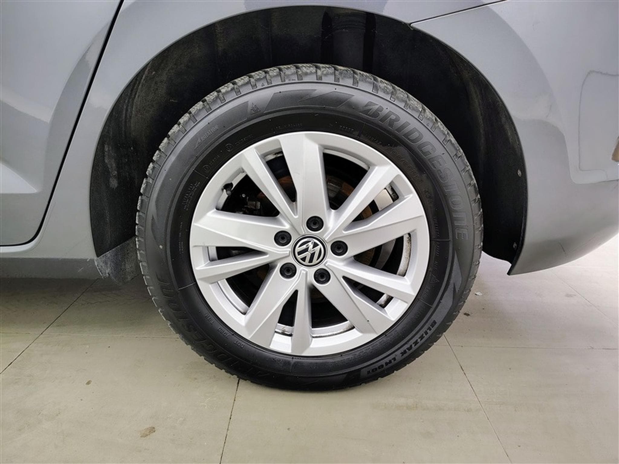 VW Touran 1.5 TSI Highline DSG/ALCANTARA/NAVI/TO PANO/FULL LED (2020) - Foto 6