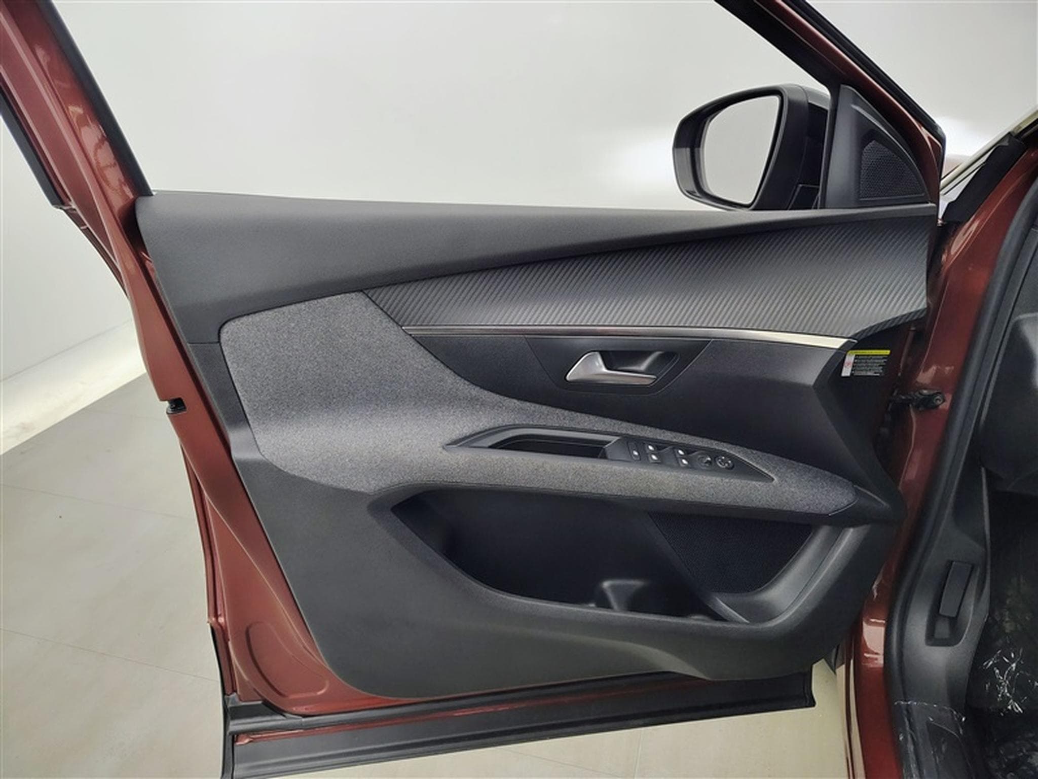 Peugeot 5008 1.2 PureTech EAT8 Active Pack 7Pl NAVI / FULL LED (2023) - Foto 16