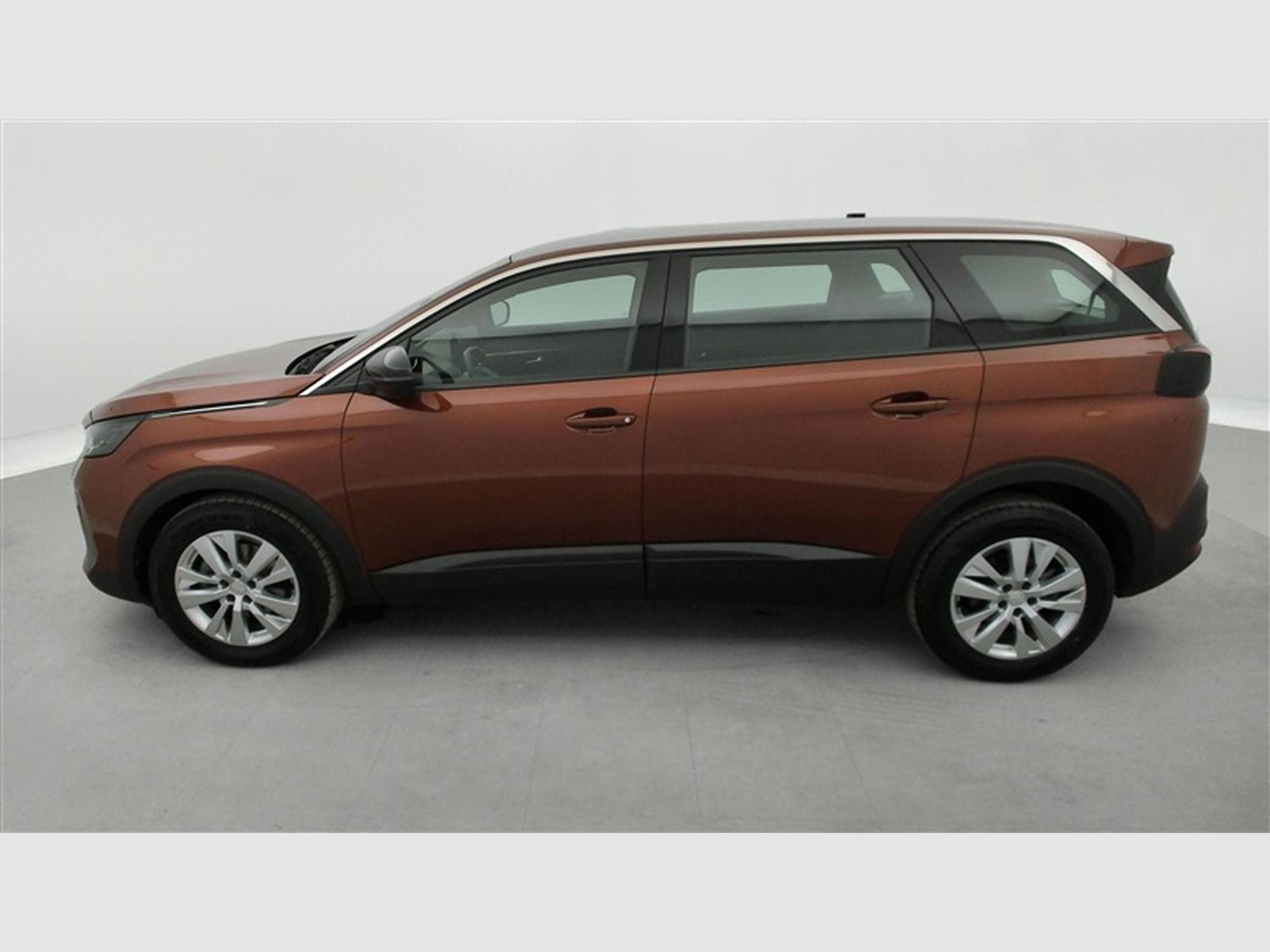 Peugeot 5008 1.2 PureTech EAT8 Active Pack 7Pl NAVI / FULL LED (2023) - Foto 3