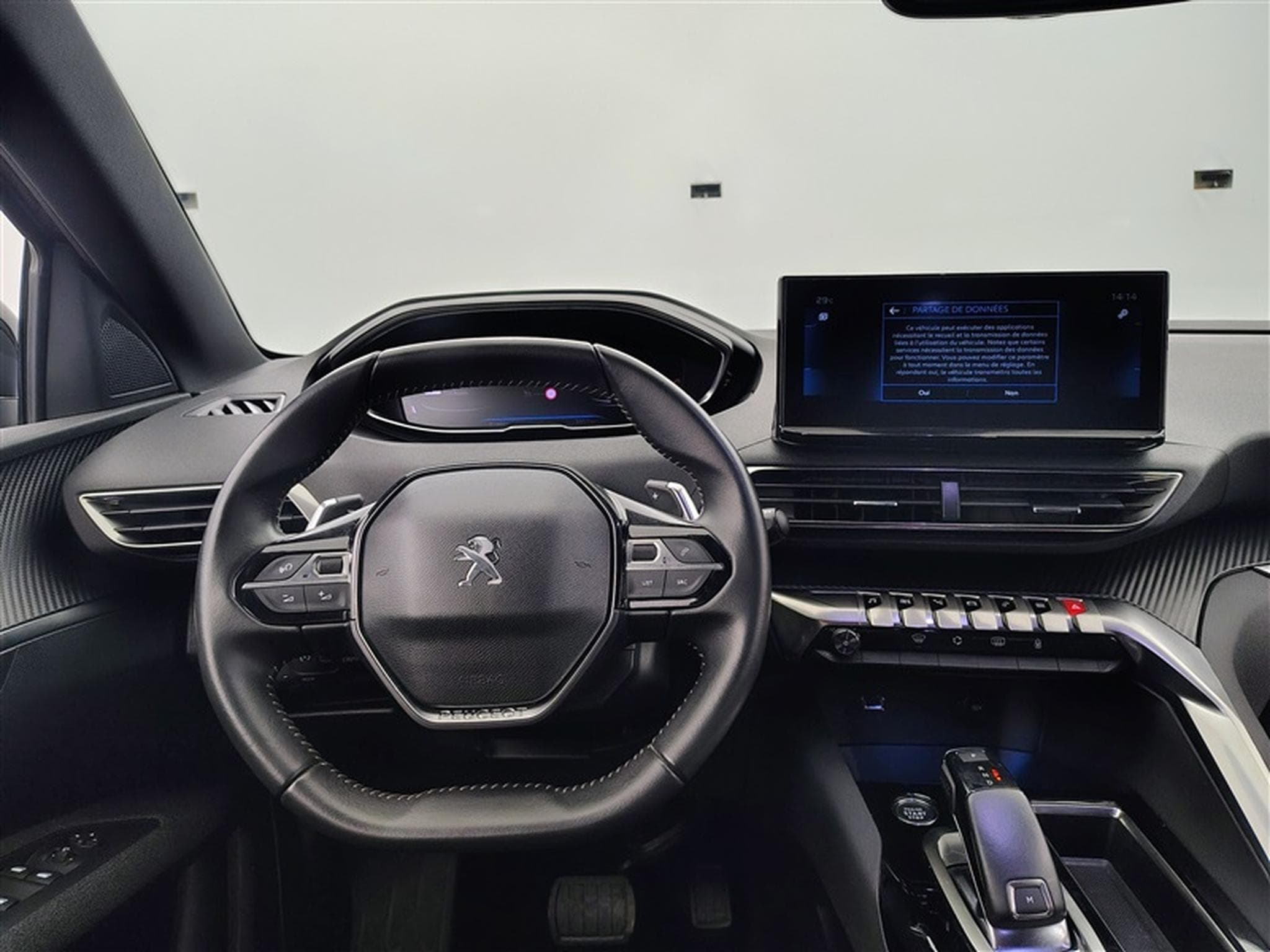 Peugeot 5008 1.2 PureTech EAT8 Active Pack 7Pl NAVI / FULL LED (2023) - Foto 8