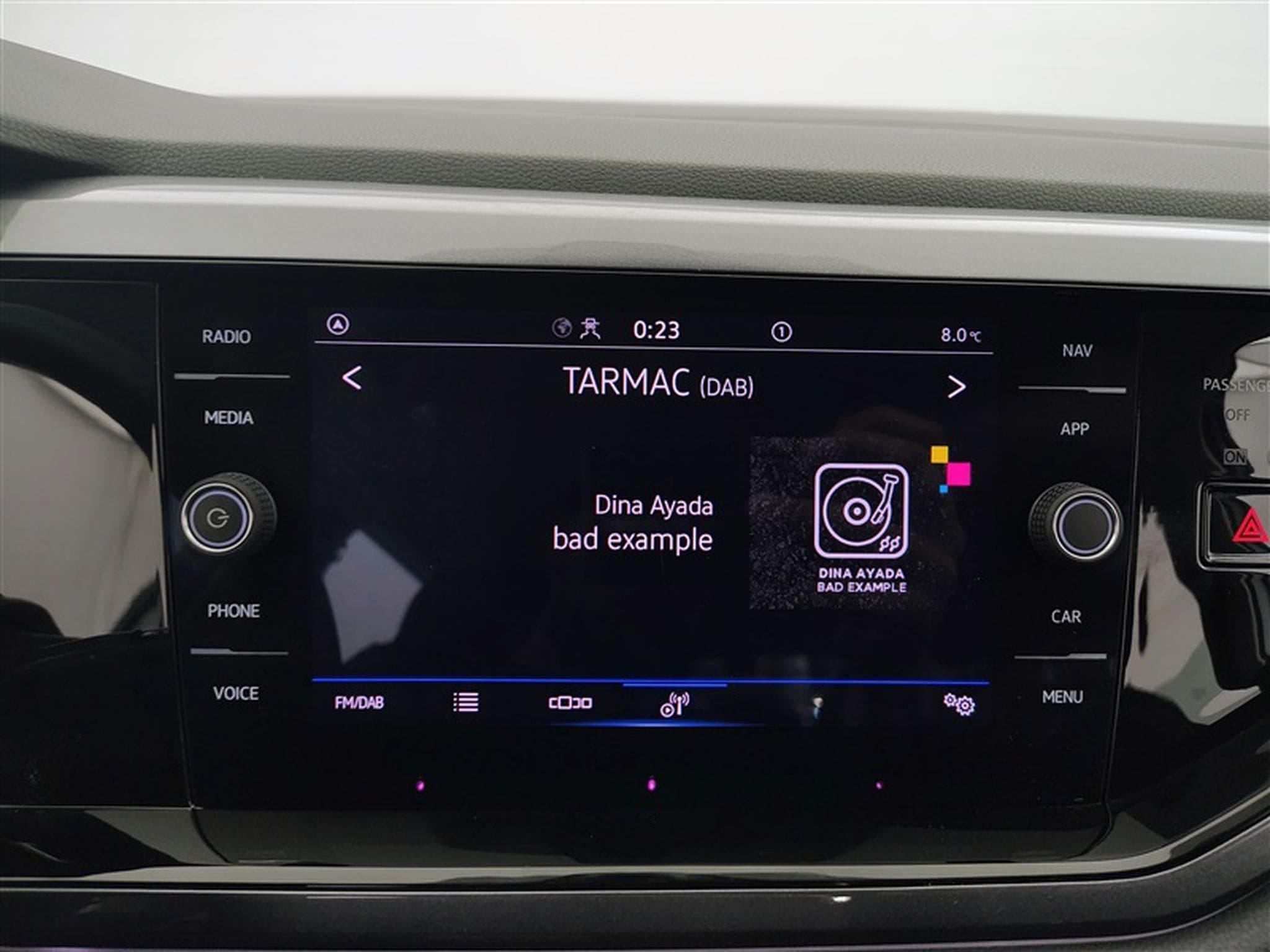 VW Taigo 1.0 TSI 110cv DSG Style CARPLAY / FULL LED / CUIR PARTIEL (2022) - Foto 11