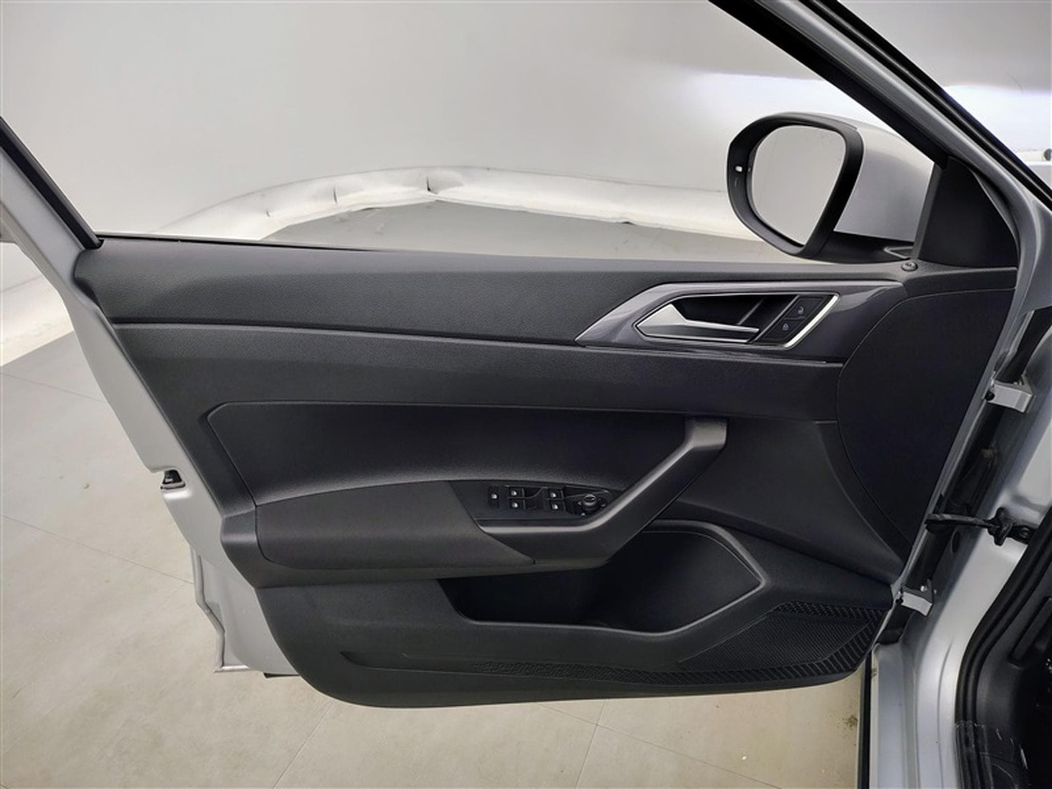 VW Taigo 1.0 TSI 110cv DSG Style CARPLAY / FULL LED / CUIR PARTIEL (2022) - Foto 17