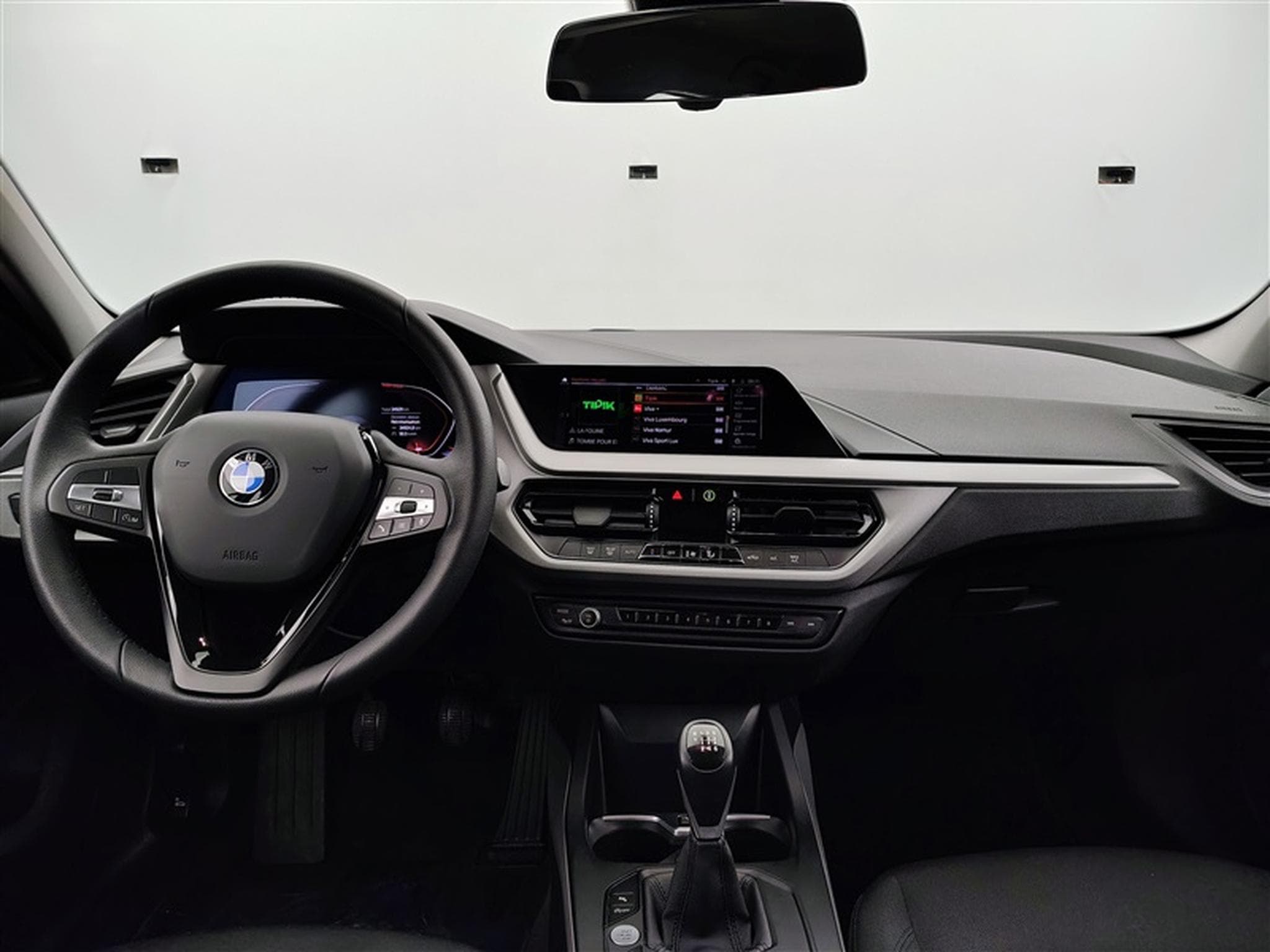 BMW 116 116i Business NAVI/FULL LED/PDC AV AR (2024) - Foto 8