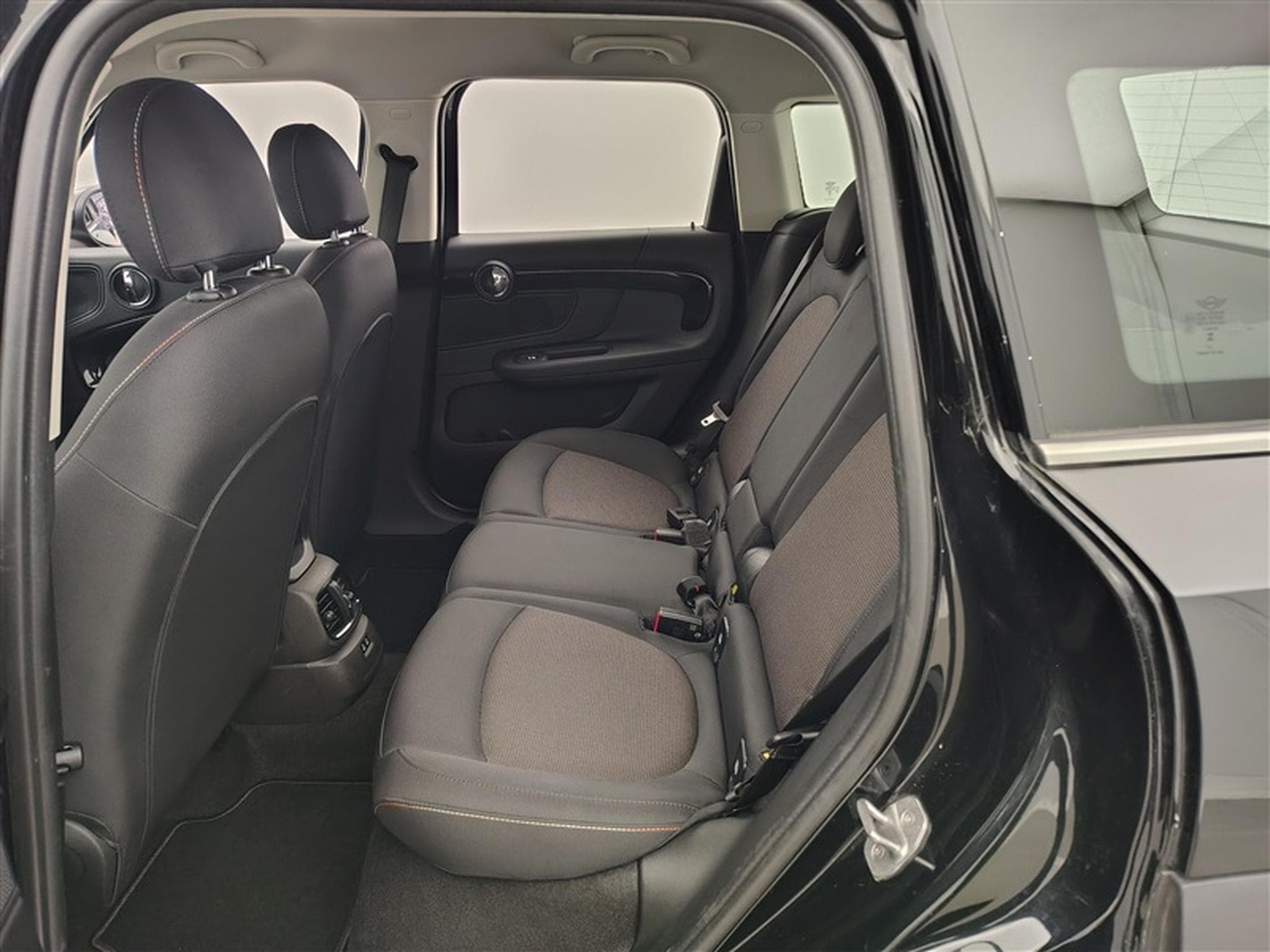 MINI Countryman 1.5A PHEV Cooper SE ALL4/NAVI/FULL LED/JA17/PDC (2023) - Foto 13