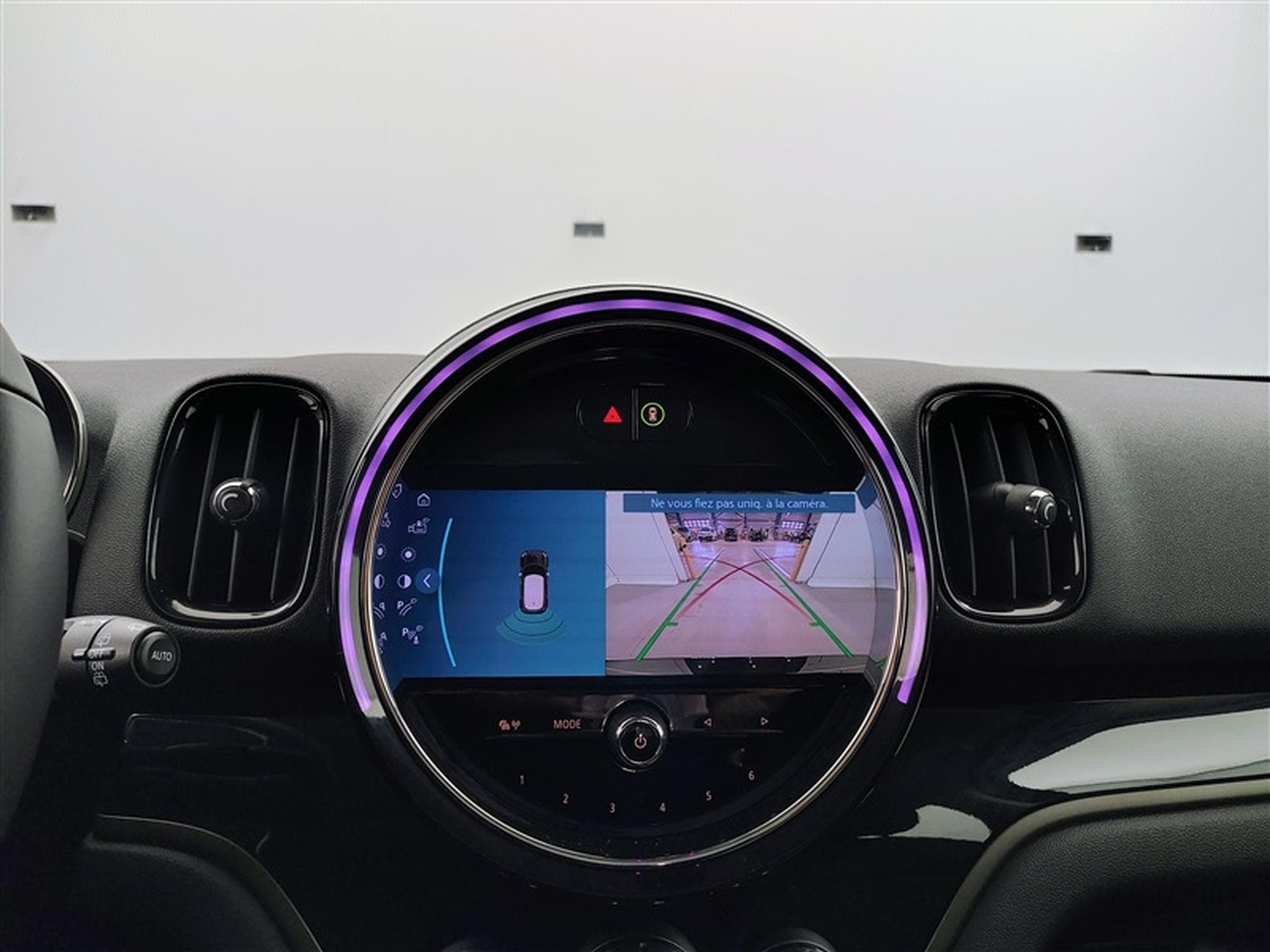 MINI Countryman 1.5A PHEV Cooper SE ALL4/NAVI/FULL LED/JA17/PDC (2023) - Foto 18