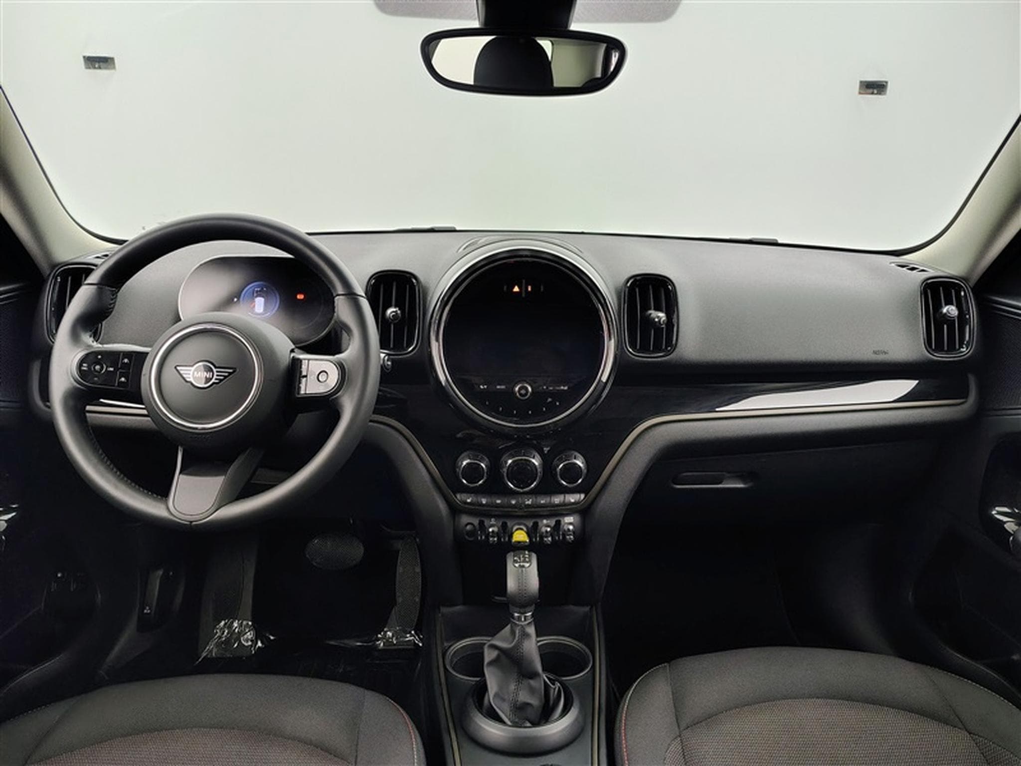 MINI Countryman 1.5A PHEV Cooper SE ALL4/NAVI/FULL LED/JA17/PDC (2023) - Foto 8