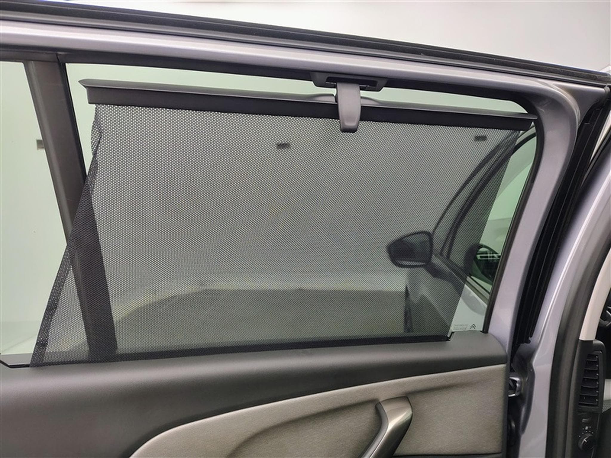 Citroen Grand C4 SpaceTourer 1.2 PureTech 130cv EAT8 Shine 7pl. NAVI / TOIT PANO / CAMERA (2020) - Foto 20