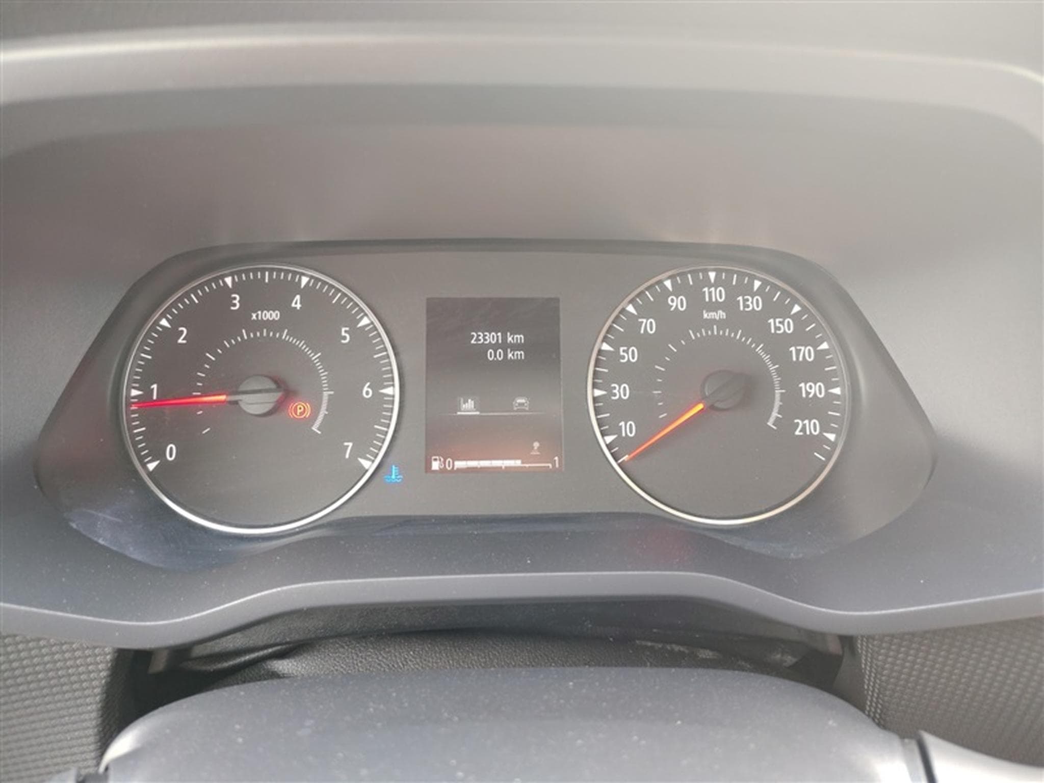 Nissan Primastar 2.0 dCi 30 L2H1 FULL LED / CLIM (2024) - Foto 10