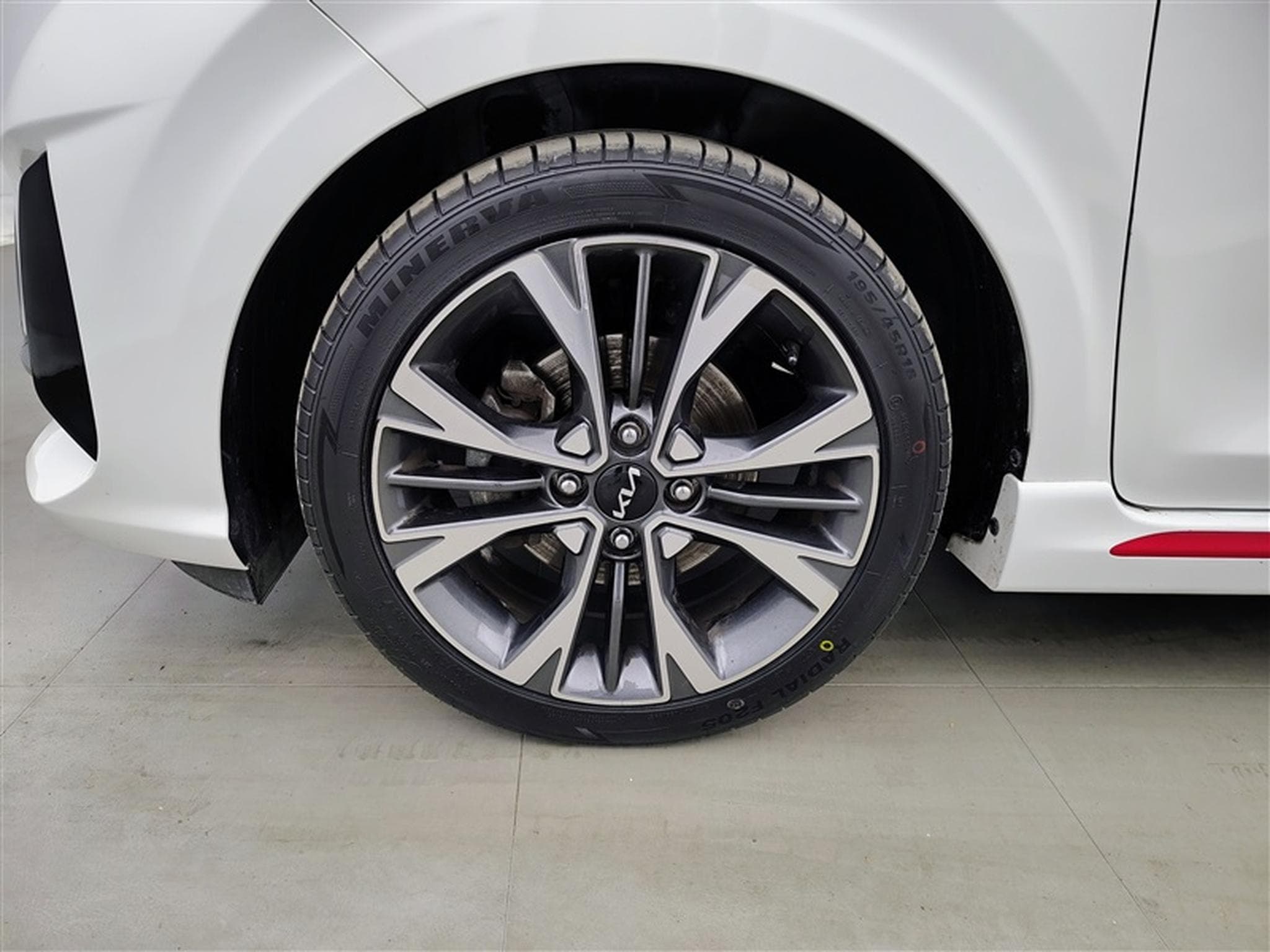 Kia Picanto 1.2 ISG GT Line •CUIR/NAVI/FULL LED/CAMERA** (2023) - Foto 6