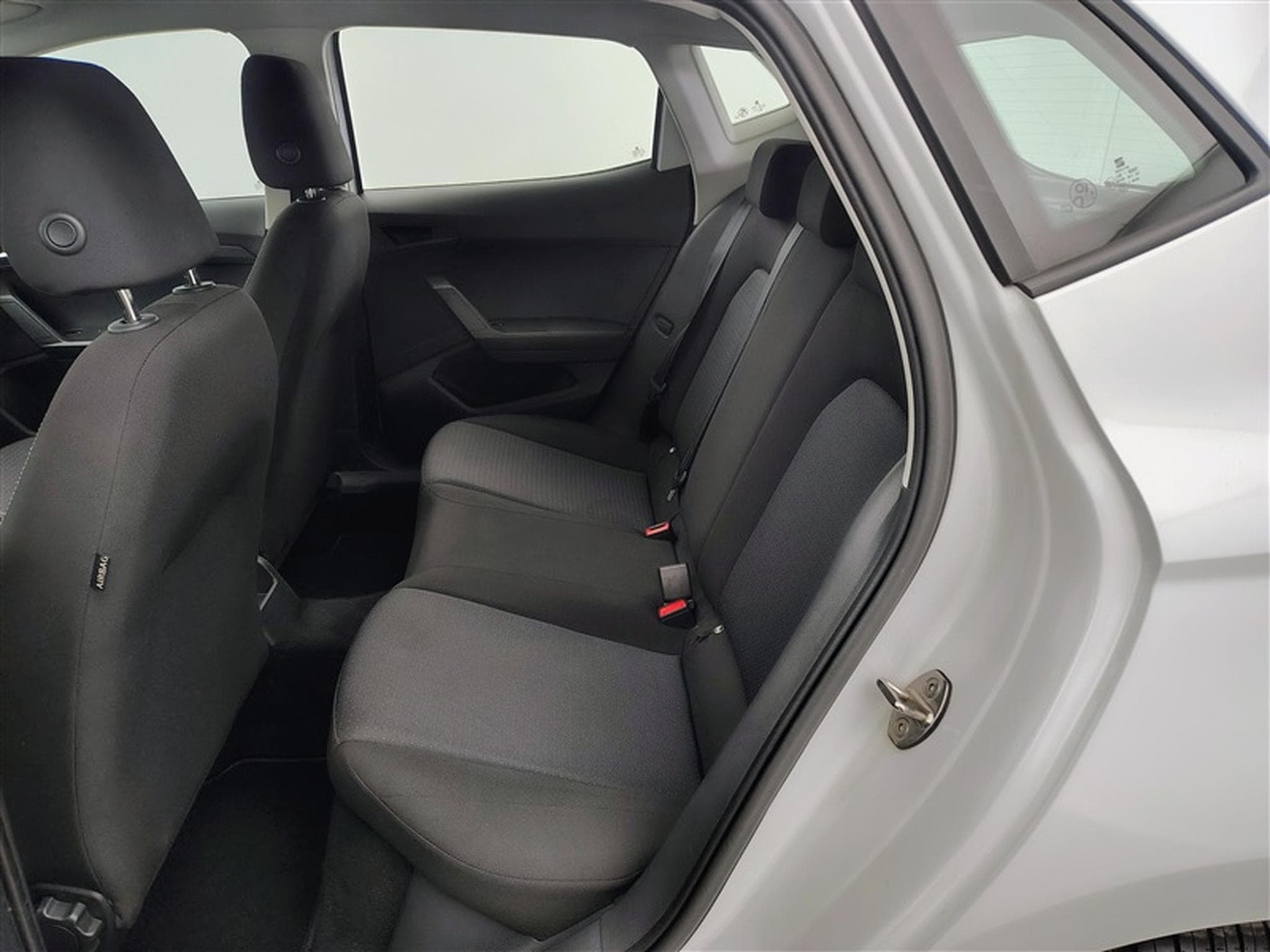 Seat Ibiza 1.0 TSI 95Cv Style FULL LED / ALU / PDC (2024) - Foto 13