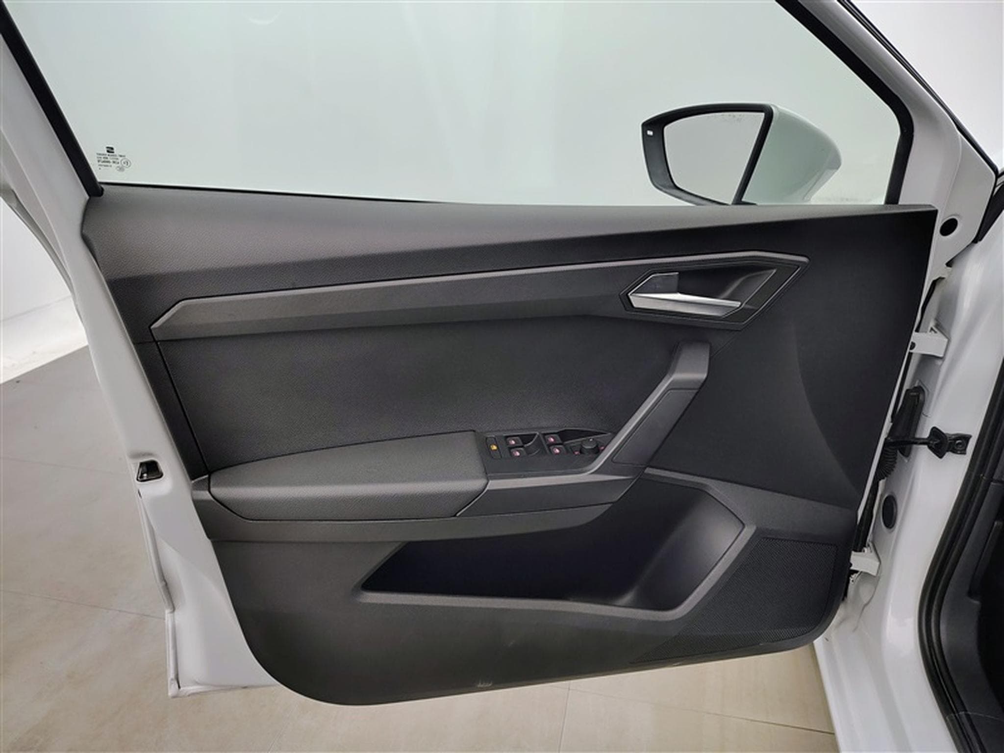 Seat Ibiza 1.0 TSI 95Cv Style FULL LED / ALU / PDC (2024) - Foto 16