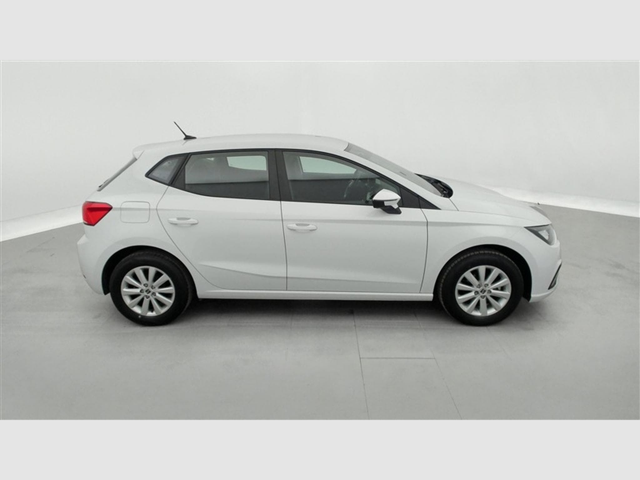 Seat Ibiza 1.0 TSI 95Cv Style FULL LED / ALU / PDC (2024) - Foto 23
