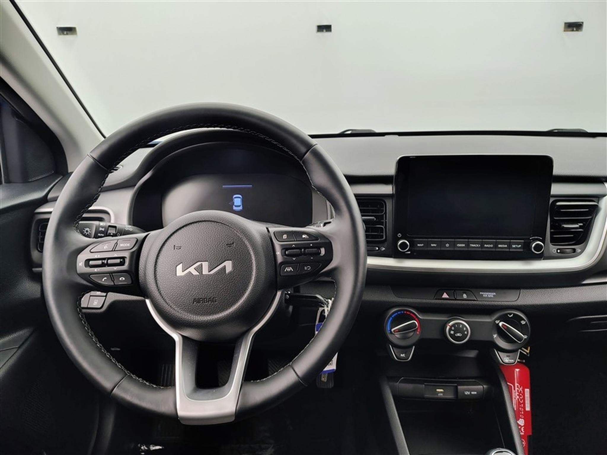 Kia Stonic 1.0 T-GDi 100cv Silver NAVI / FULL LED / CAMERA / JA 15" (2025) - Foto 9