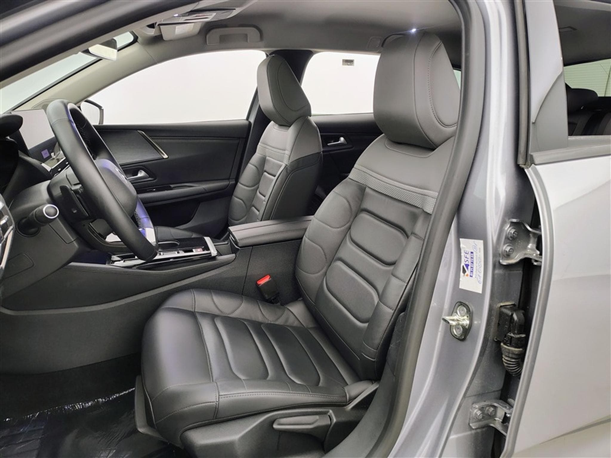 Citroen C5 X 1.2 PureTech 130cv EAT8 Plus NAVI / FULL LED / CUIR / JA 19" (2024) - Foto 7
